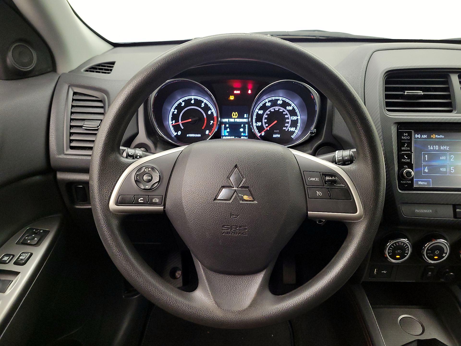 Thumbnail: 2019 Mitsubishi Outlander Sport - 10
