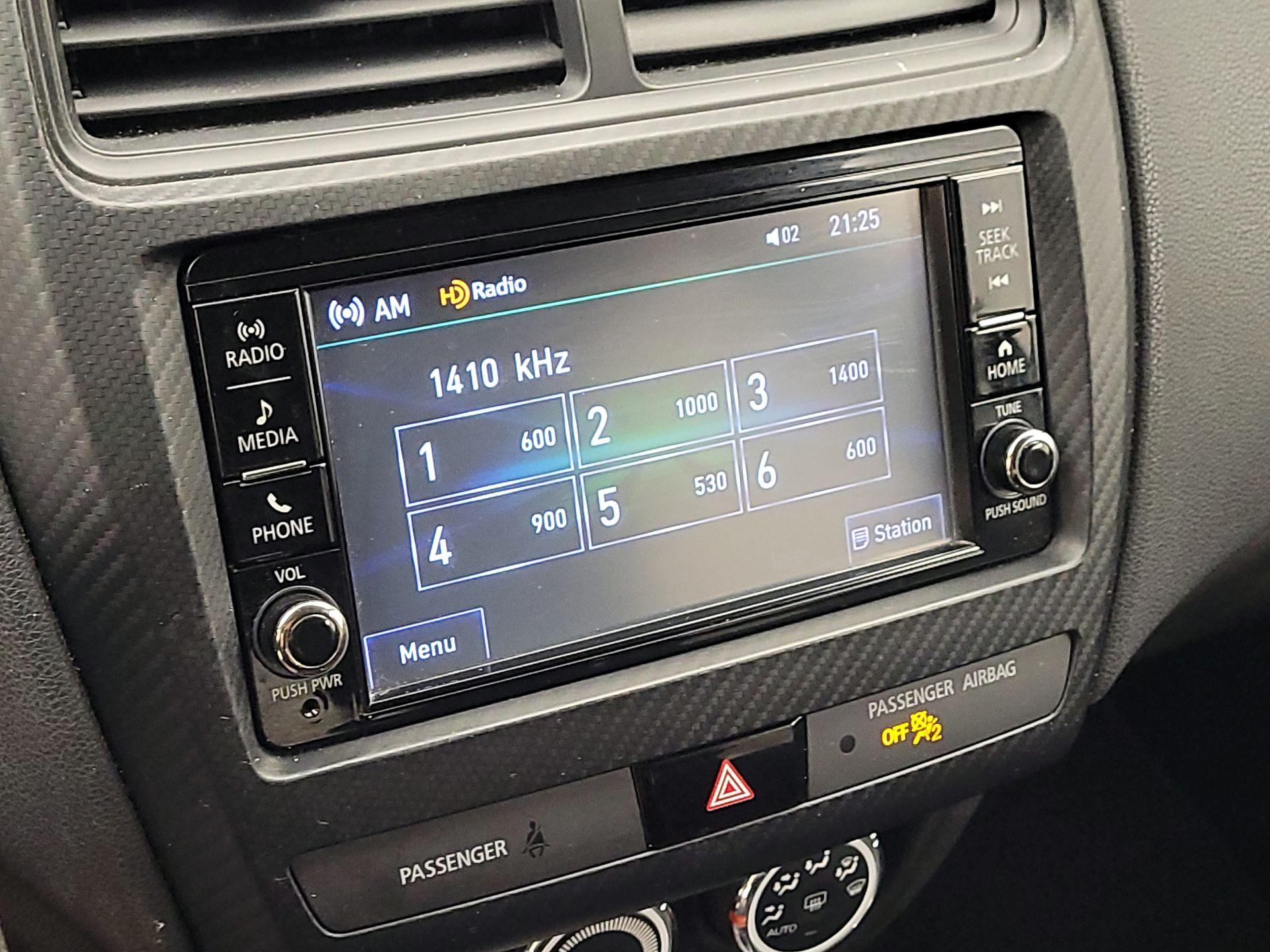 Thumbnail: 2019 Mitsubishi Outlander Sport - 14