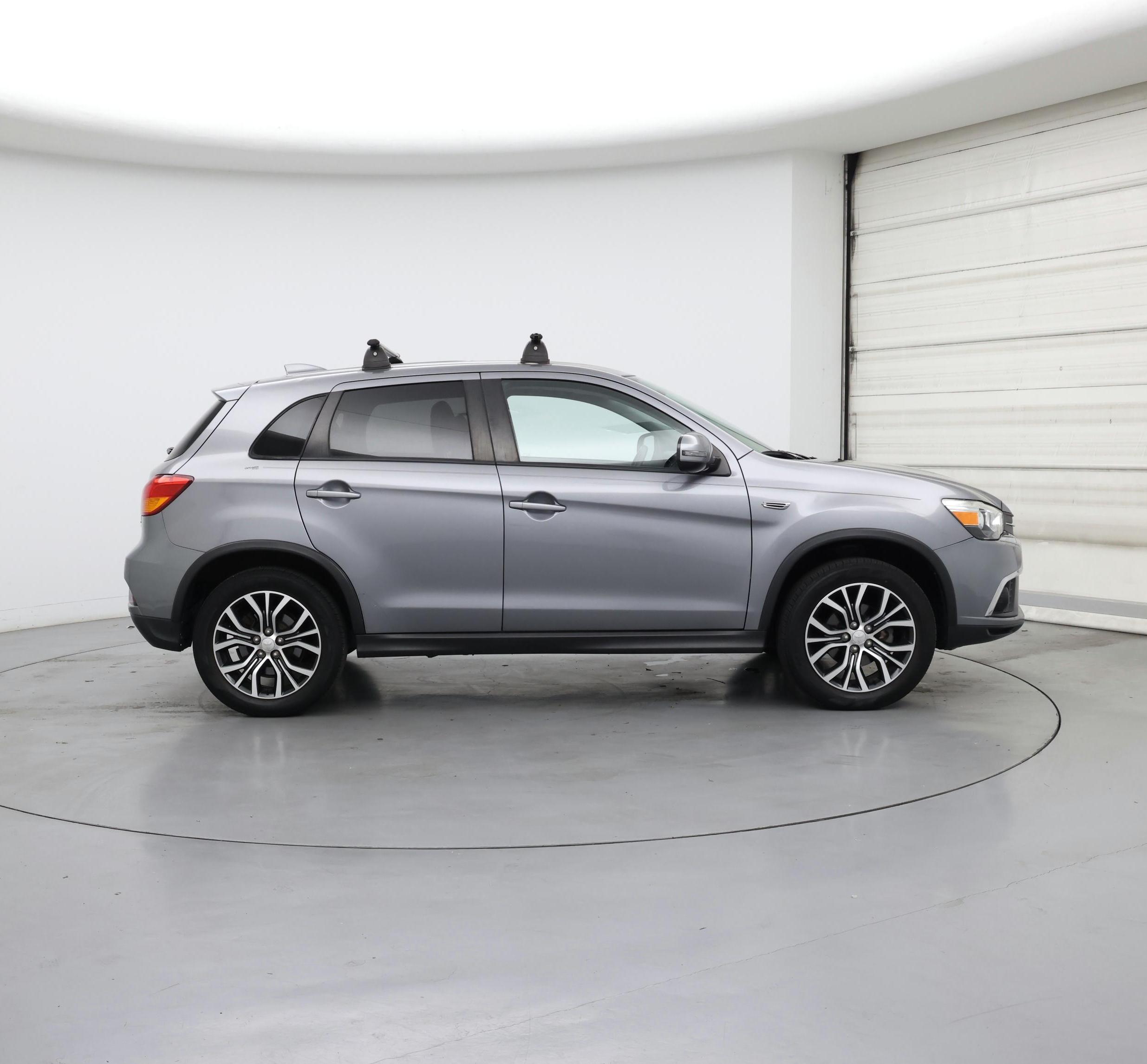 Thumbnail: 2019 Mitsubishi Outlander Sport - 7