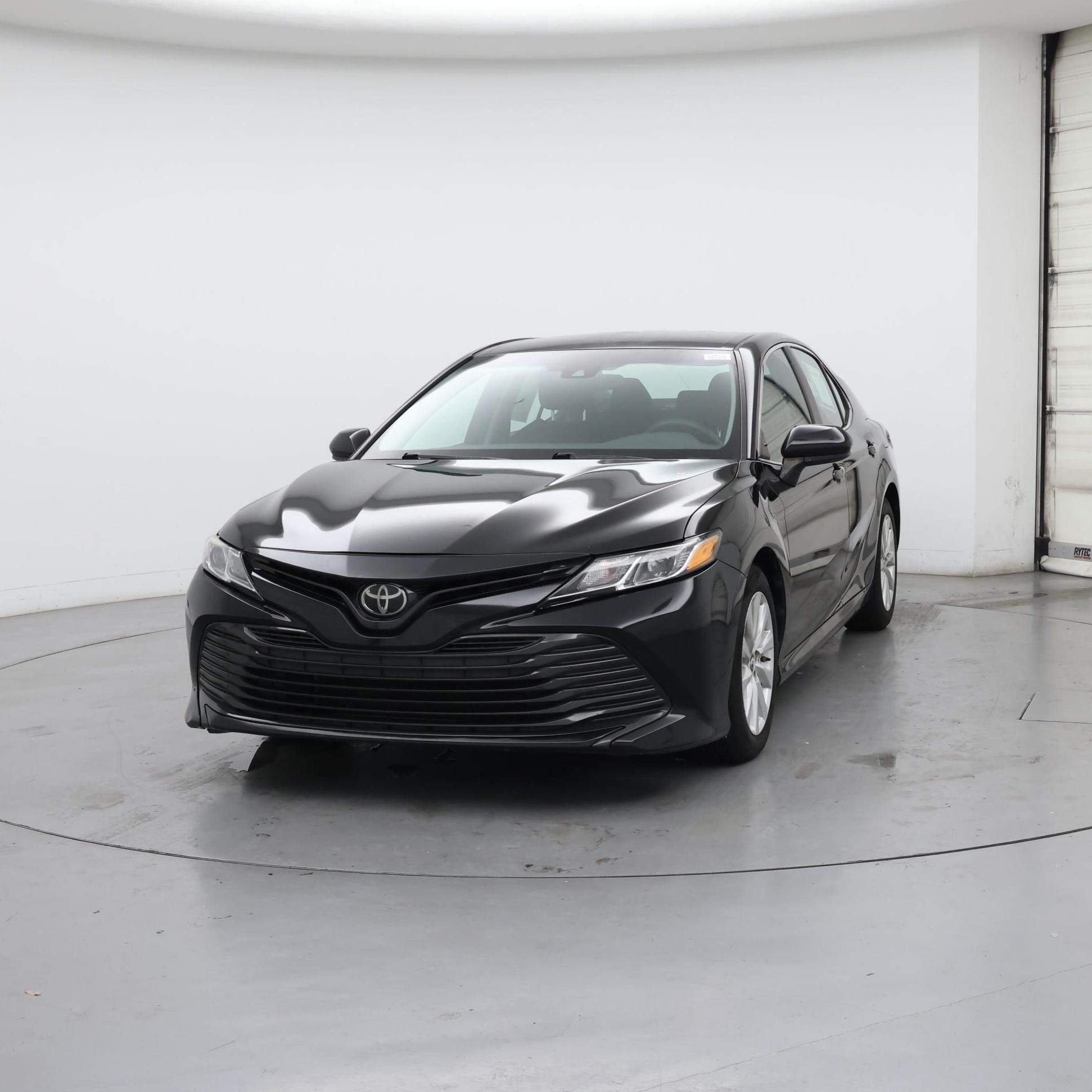 Thumbnail: 2019 Toyota Camry - 4