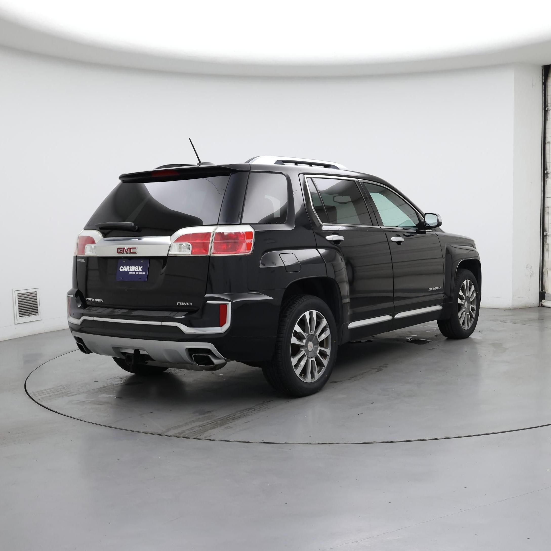 Thumbnail: 2017 GMC Terrain - 8