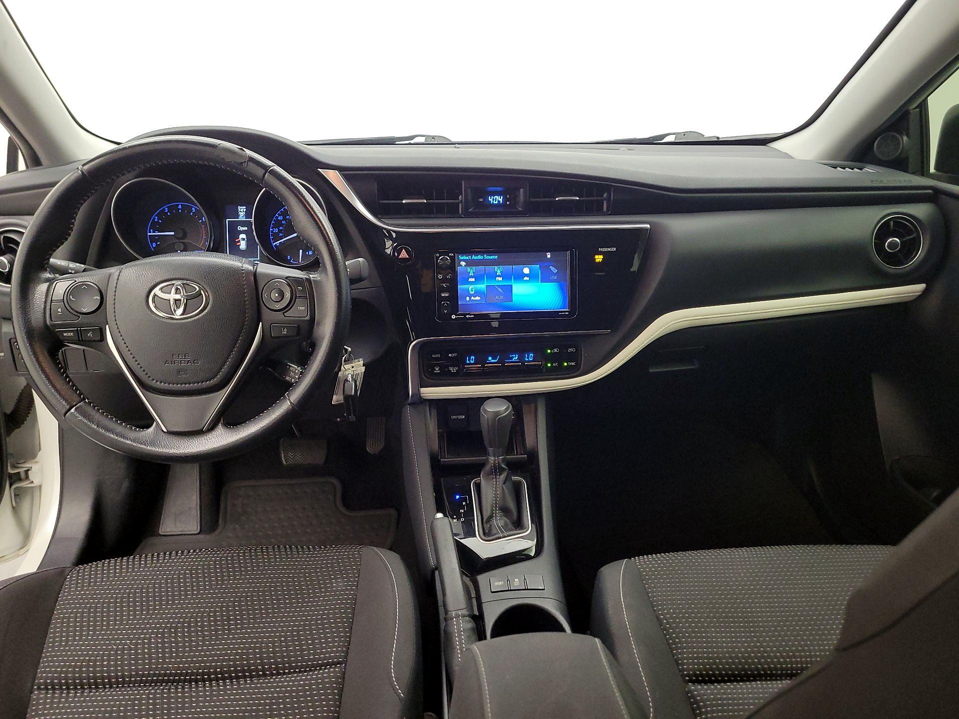 Thumbnail: 2017 Toyota Corolla iM - 9