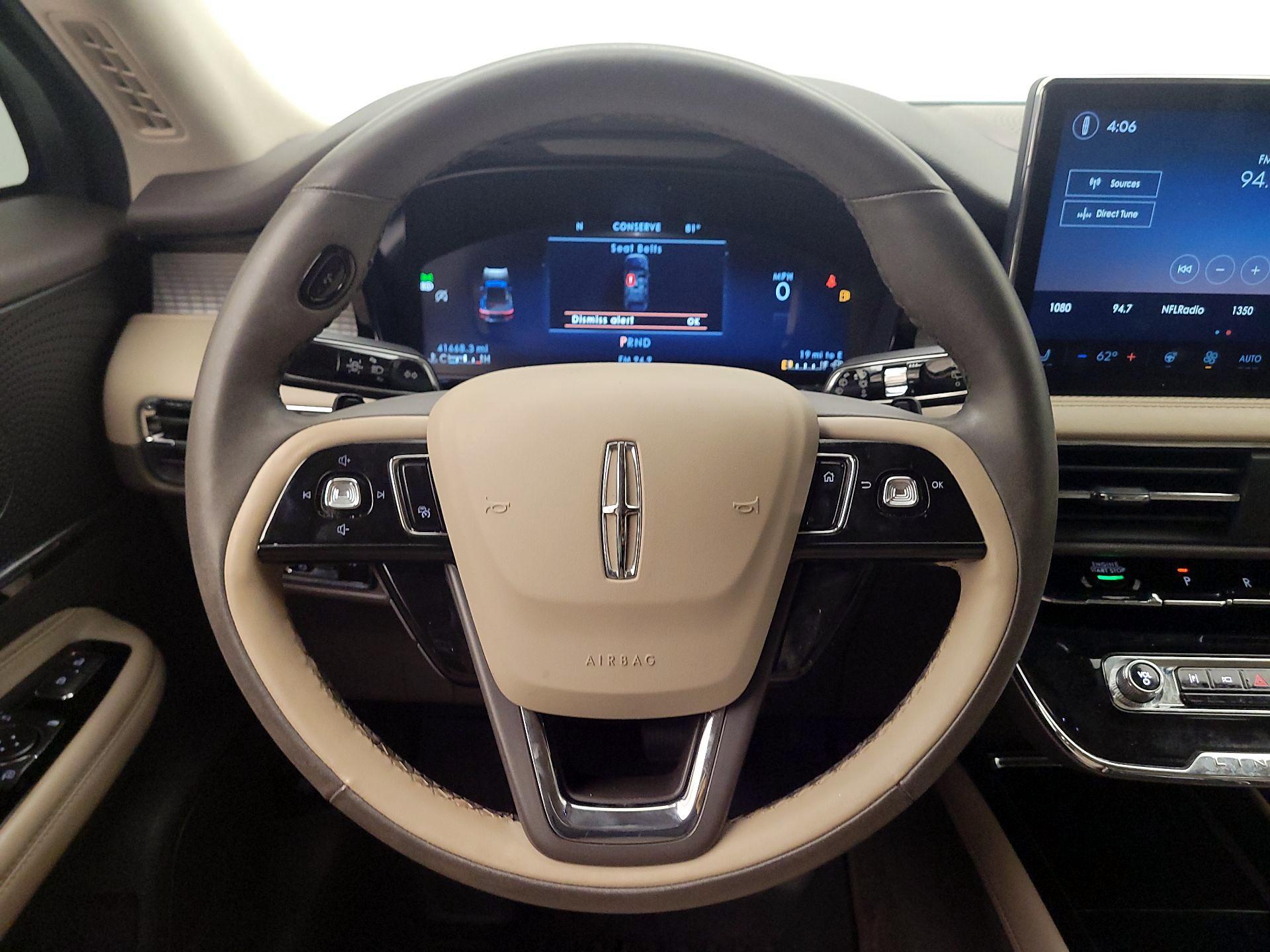 Thumbnail: 2023 Lincoln Corsair - 10