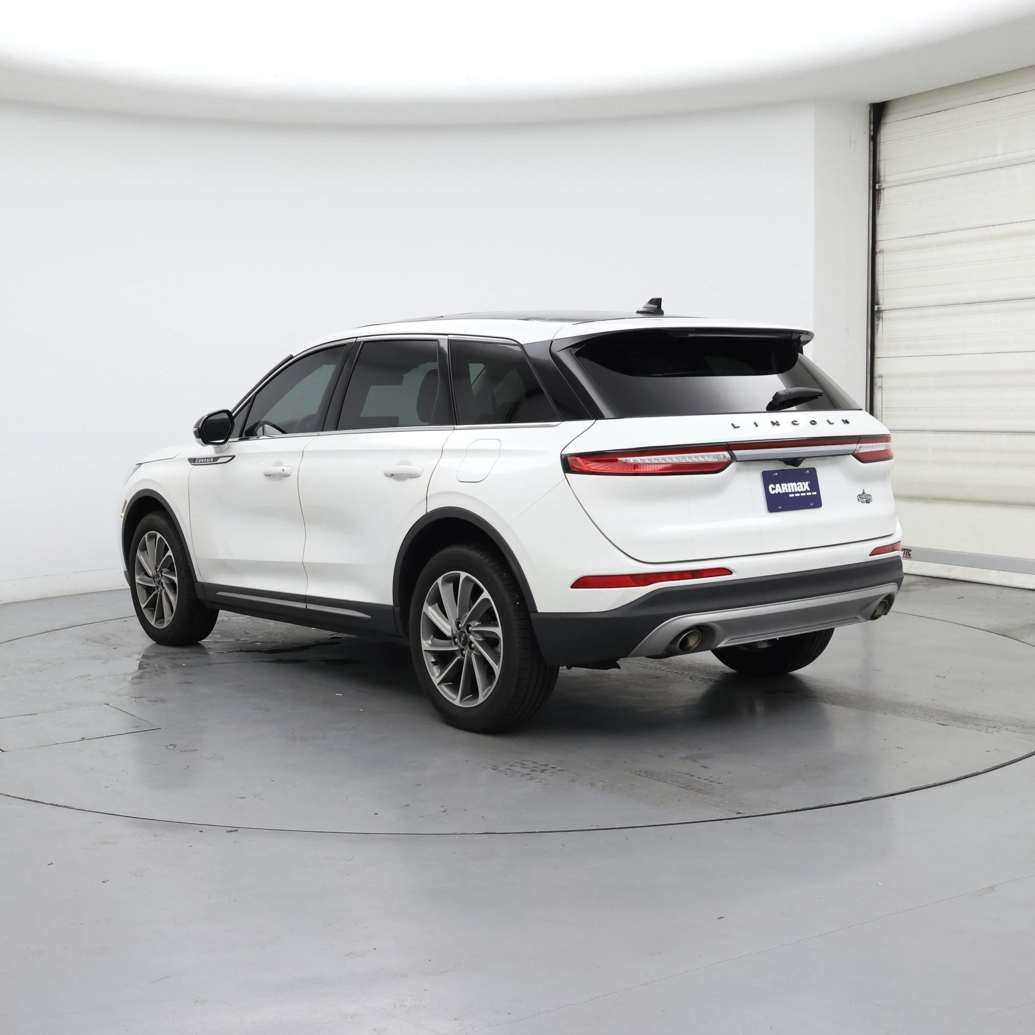 Thumbnail: 2023 Lincoln Corsair - 2