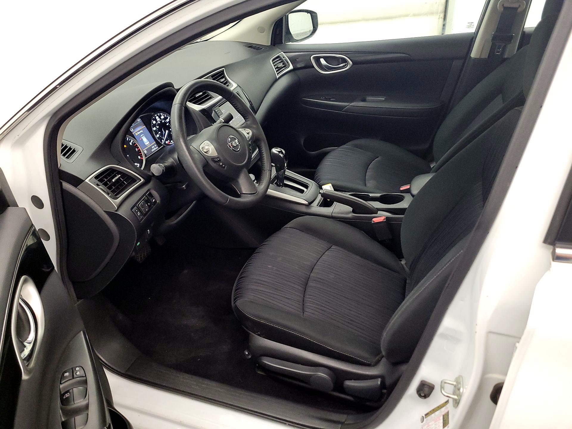 Thumbnail: 2019 Nissan Sentra - 11