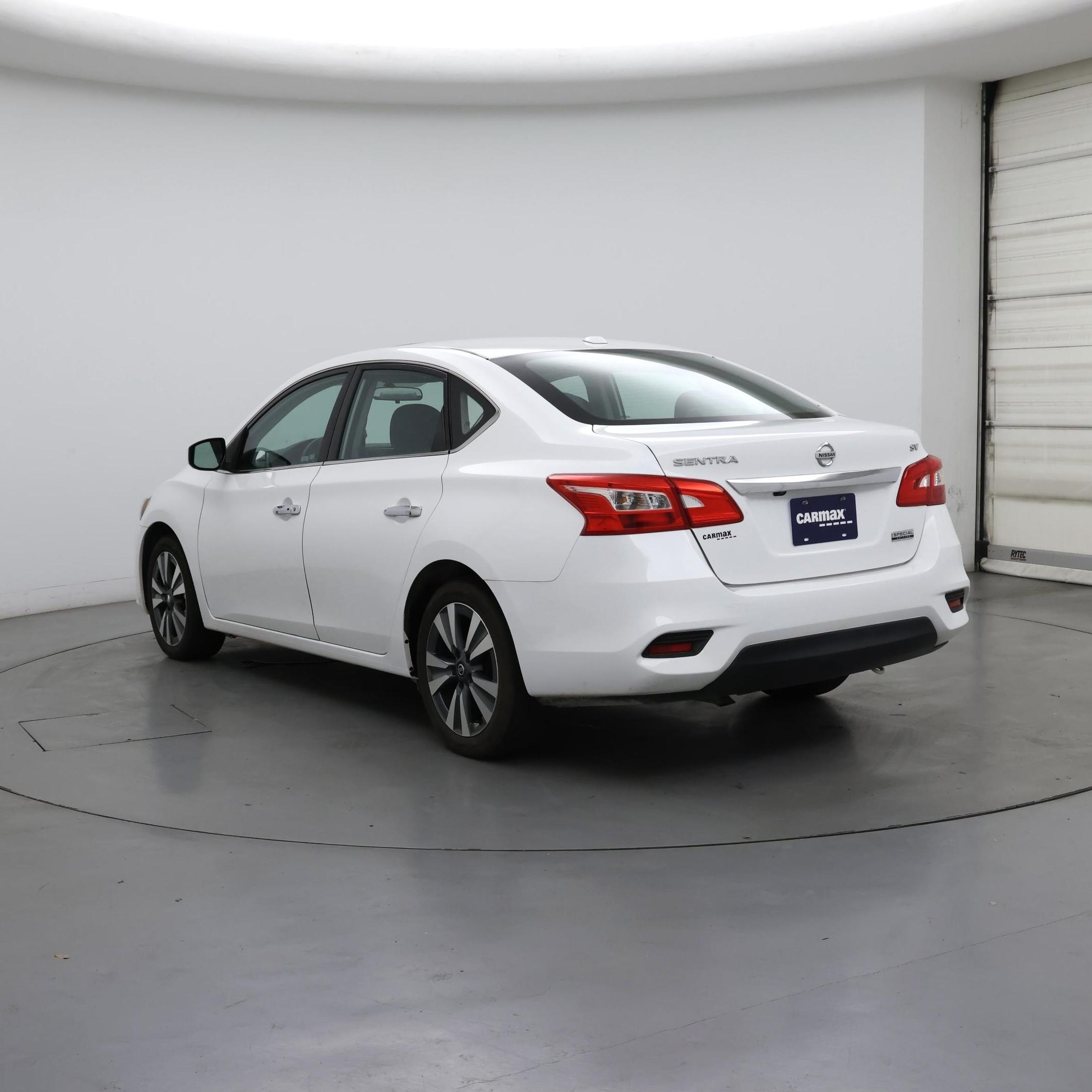 Thumbnail: 2019 Nissan Sentra - 2