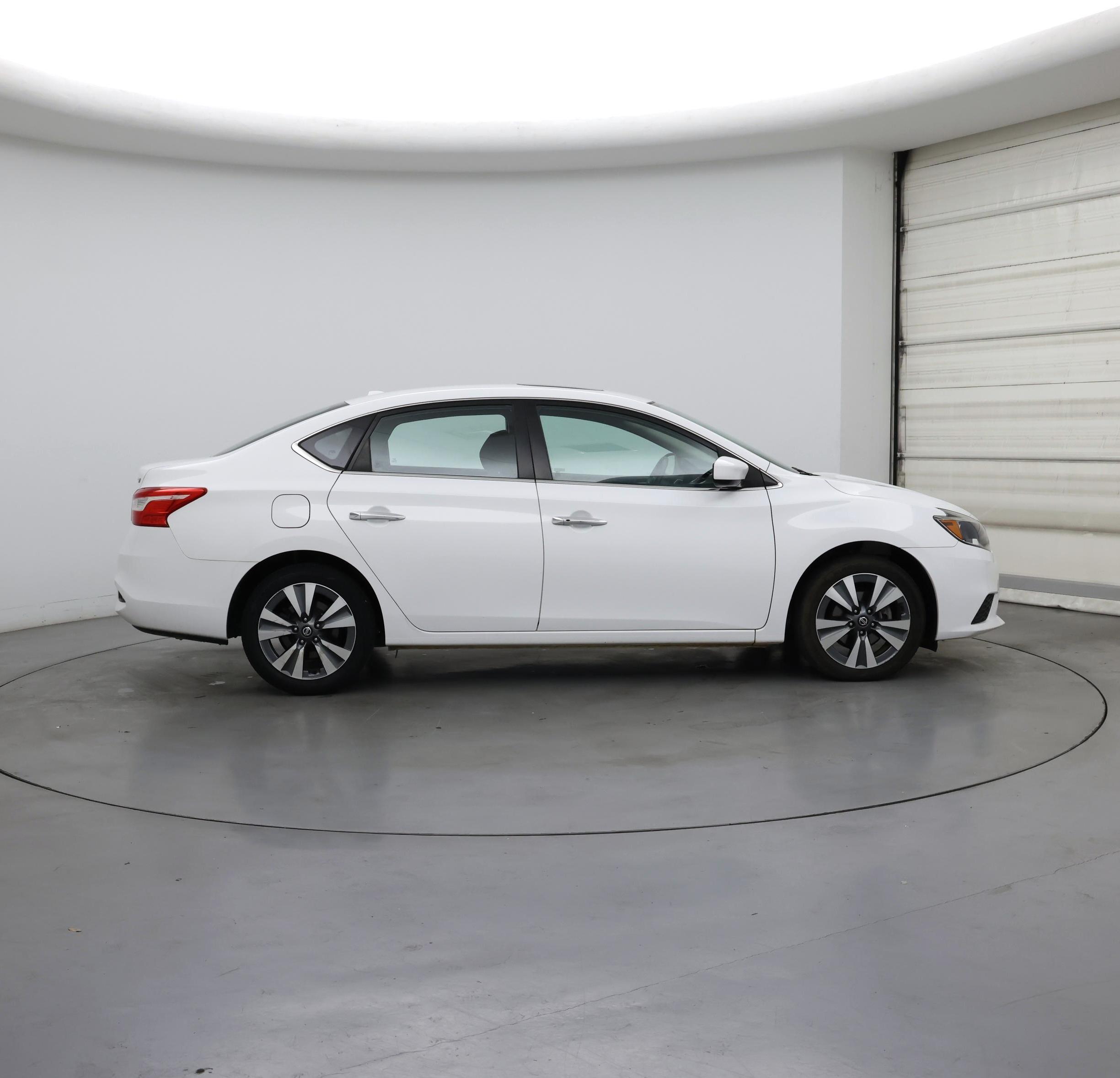 Thumbnail: 2019 Nissan Sentra - 7