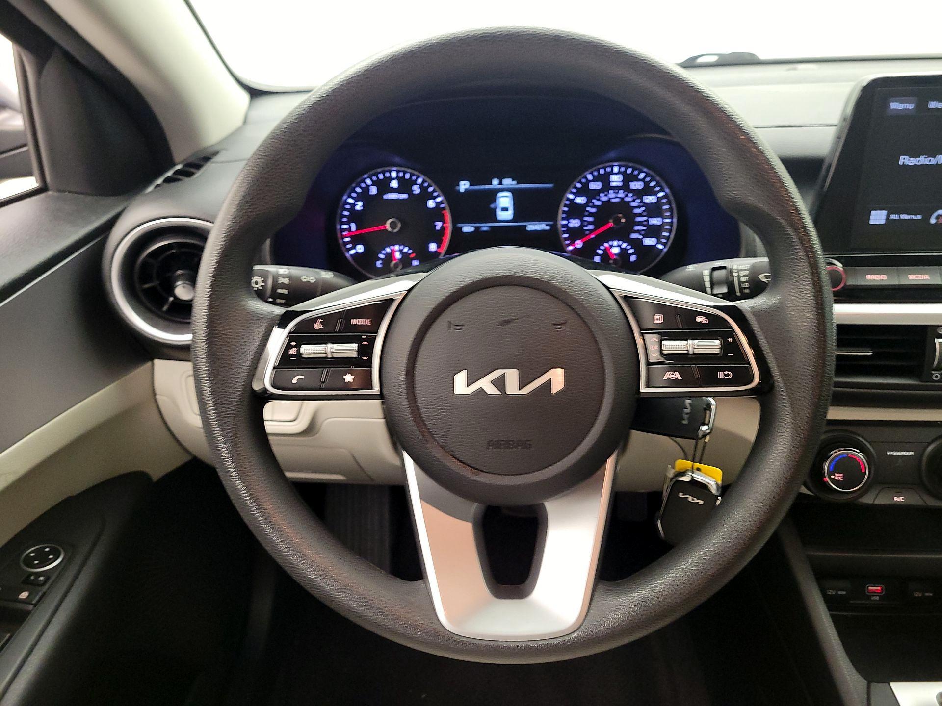 Thumbnail: 2023 Kia Forte - 10