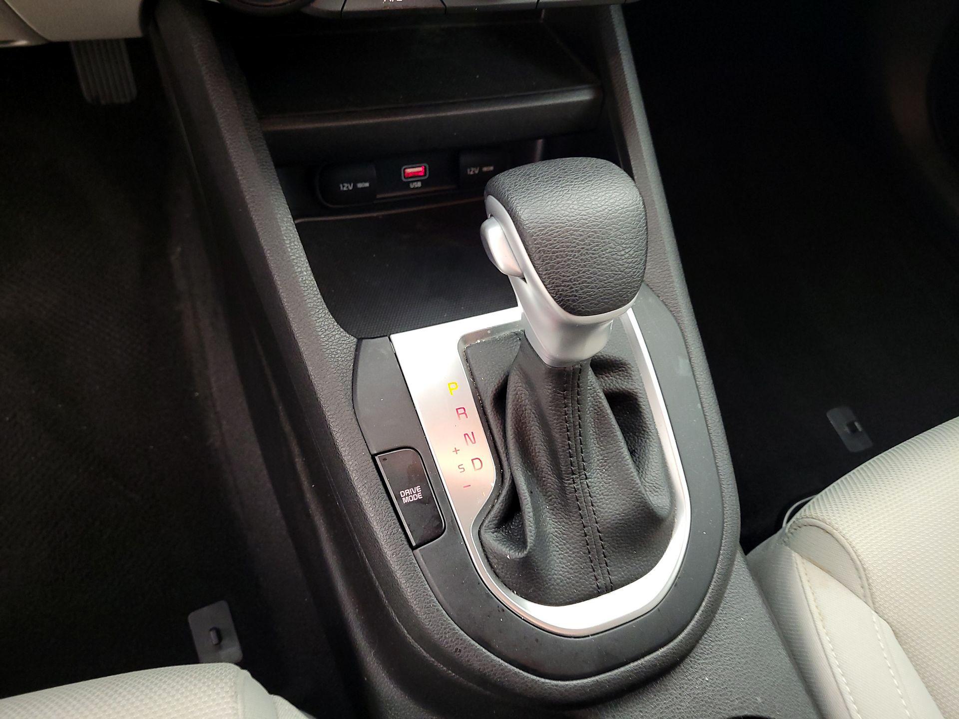 Thumbnail: 2023 Kia Forte - 16