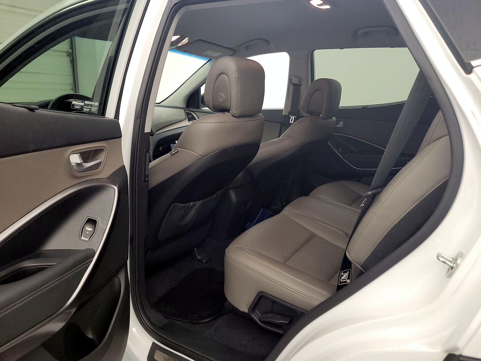 Thumbnail: 2018 Hyundai Santa Fe - 18