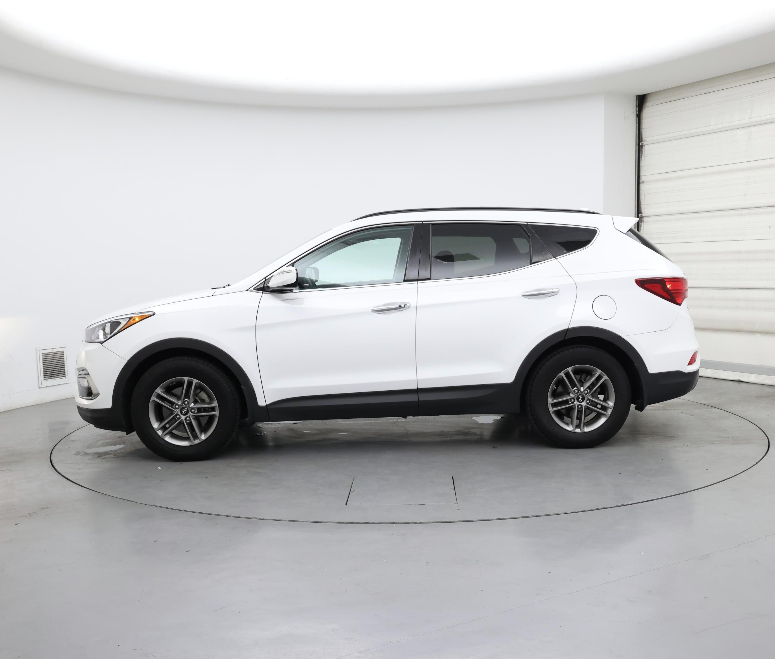 Thumbnail: 2018 Hyundai Santa Fe - 3