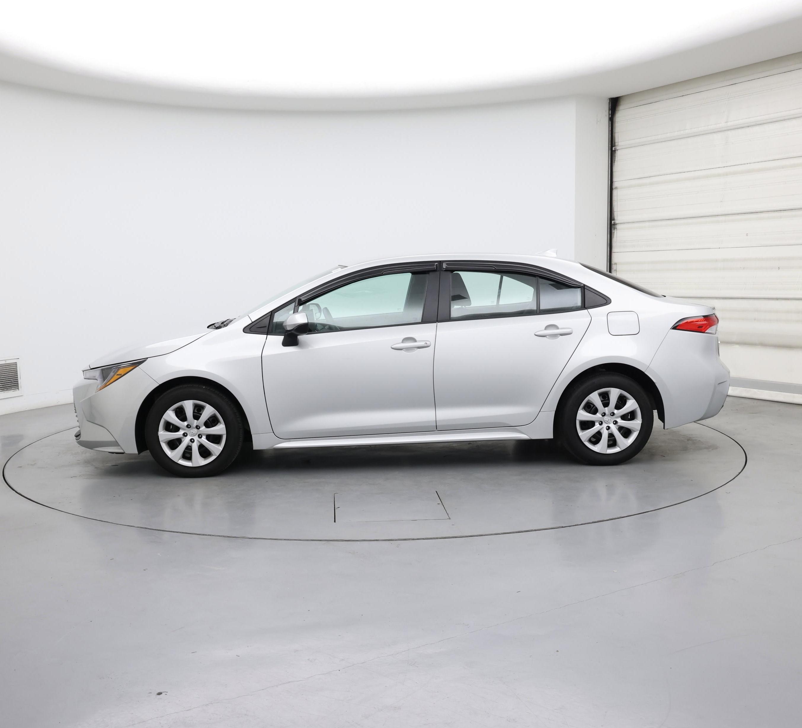 Thumbnail: 2024 Toyota Corolla - 3