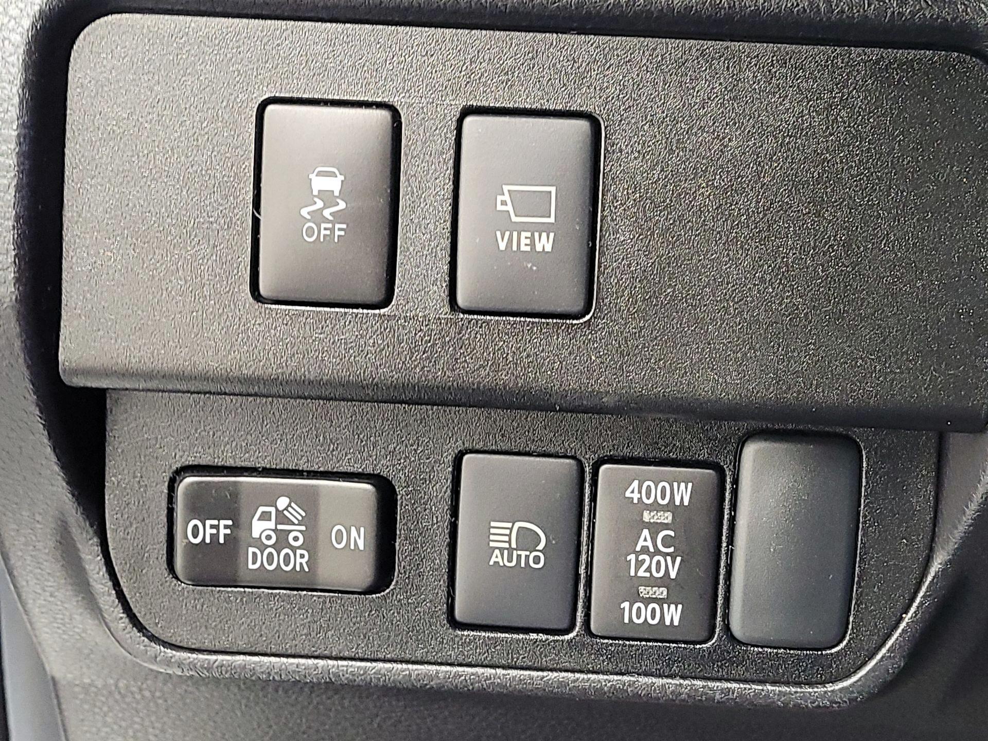 Thumbnail: 2023 Toyota Tacoma - 13