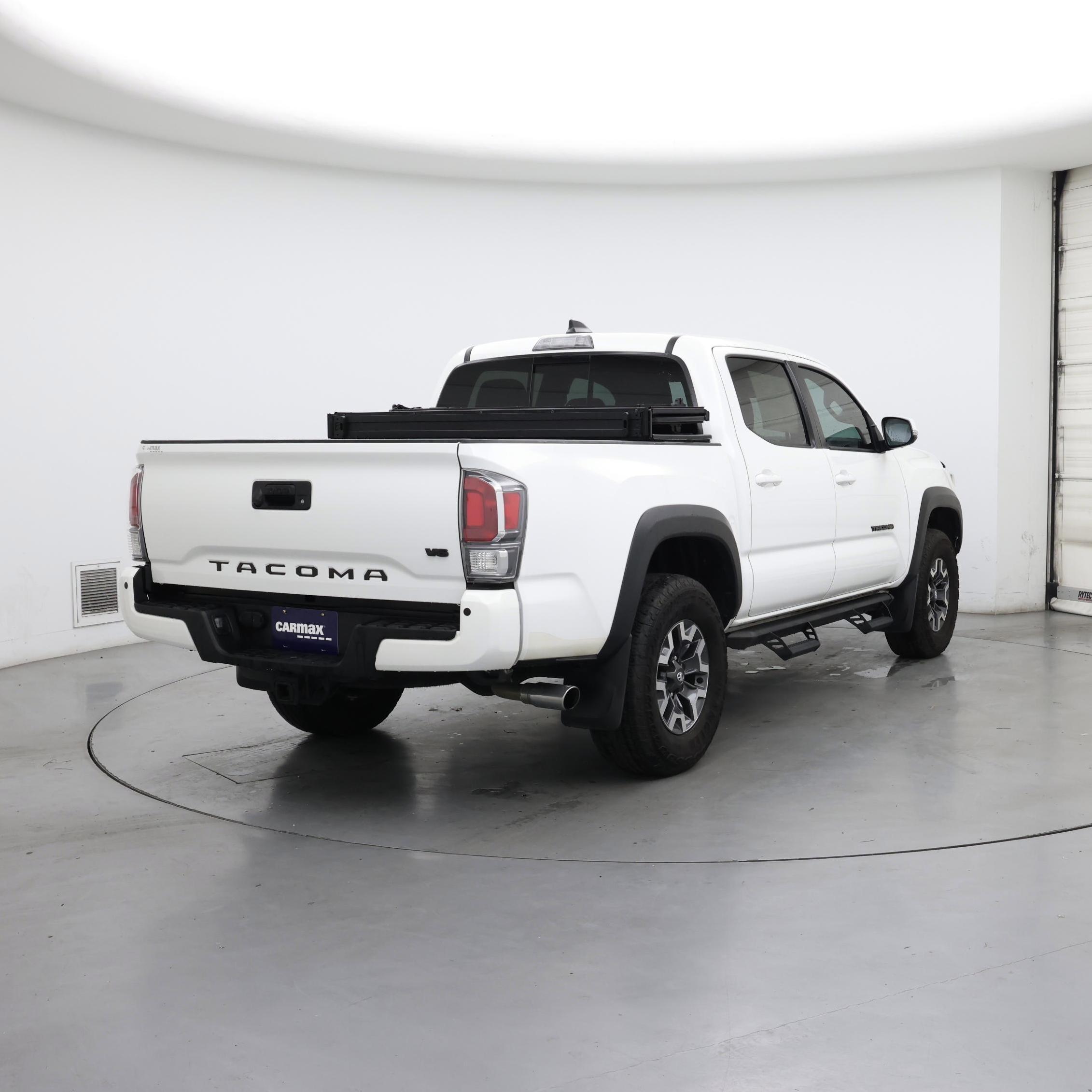 Thumbnail: 2023 Toyota Tacoma - 8