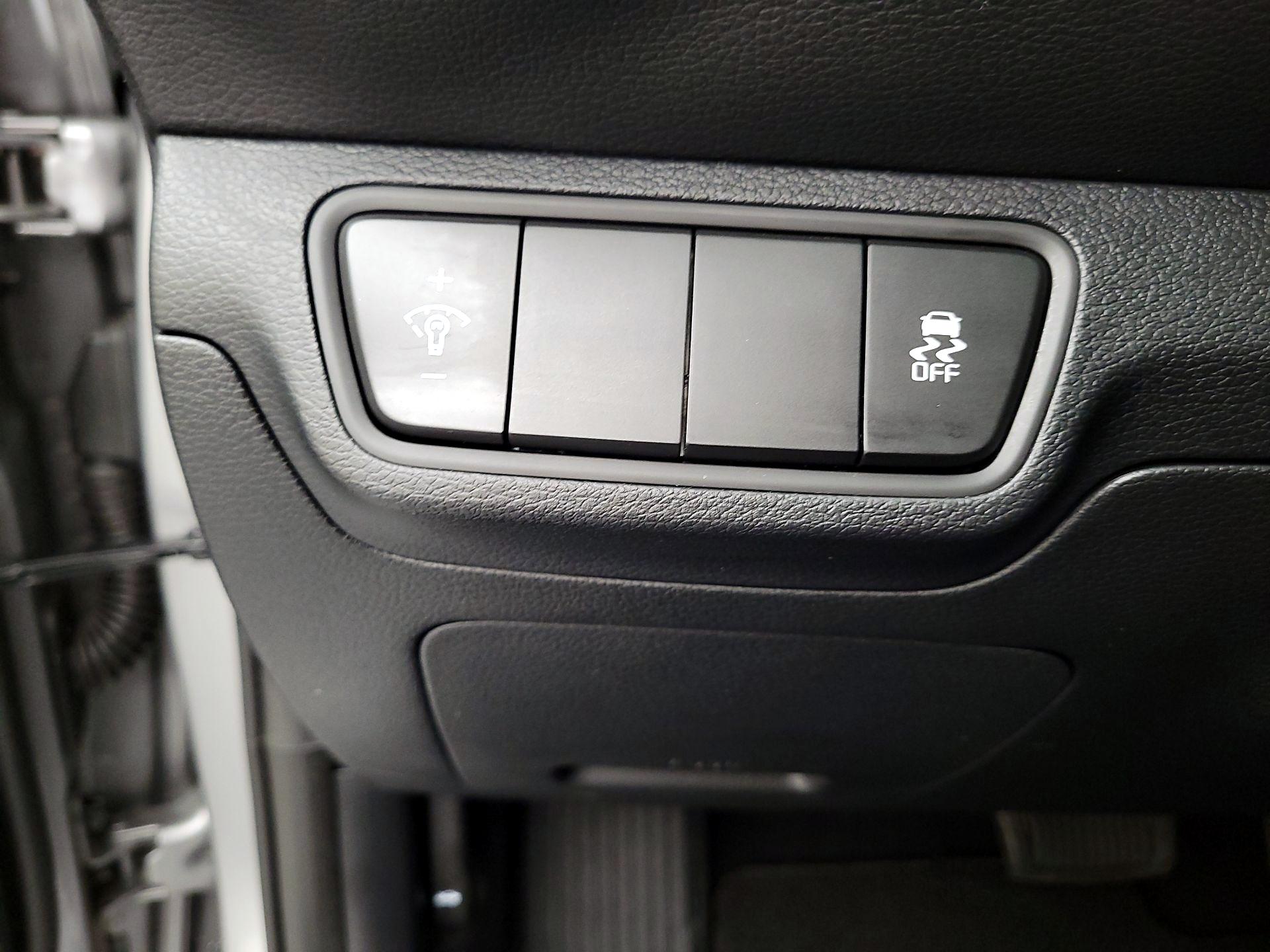 Thumbnail: 2024 Kia Forte - 13