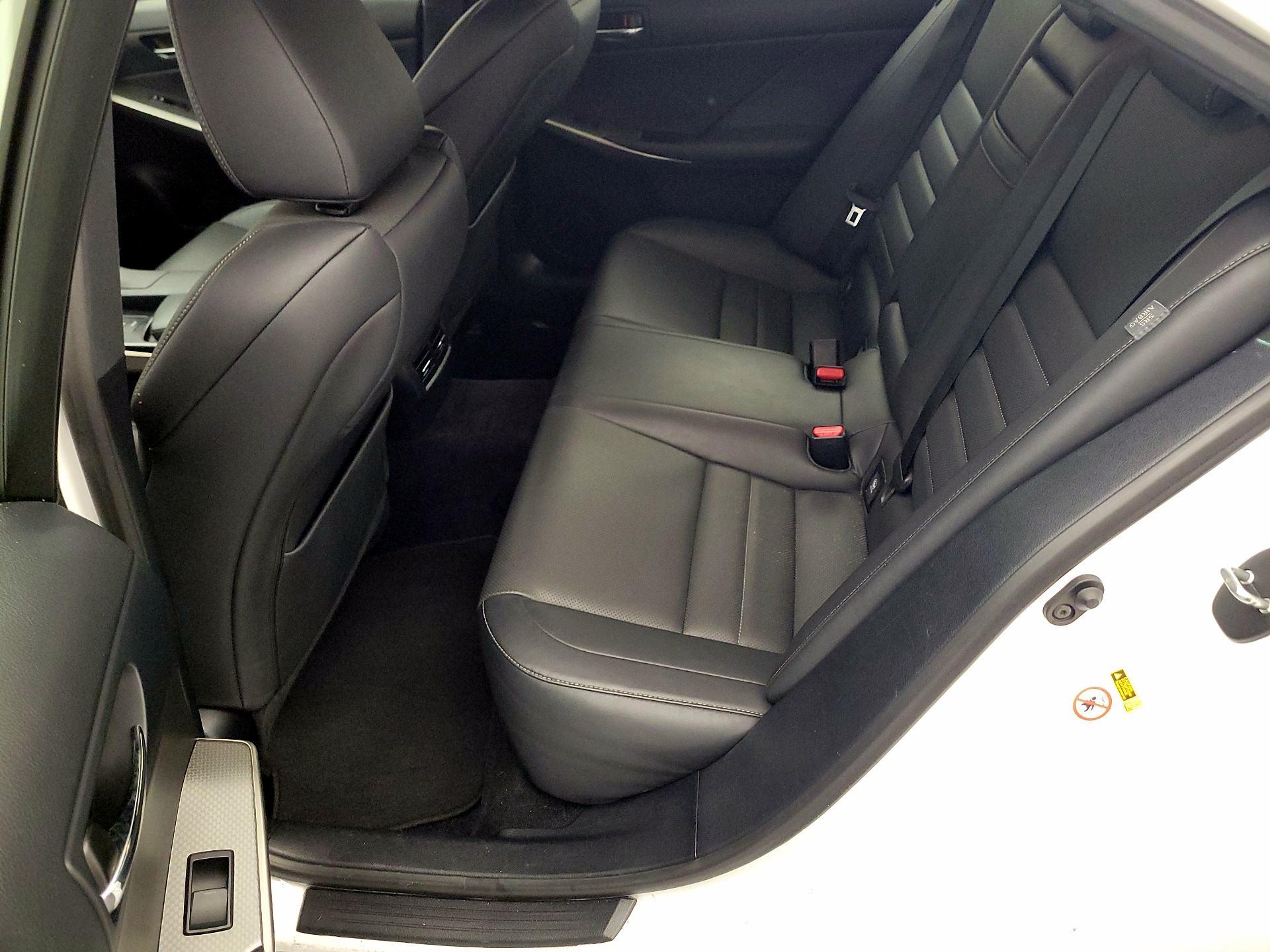 Thumbnail: 2014 Lexus IS - 16