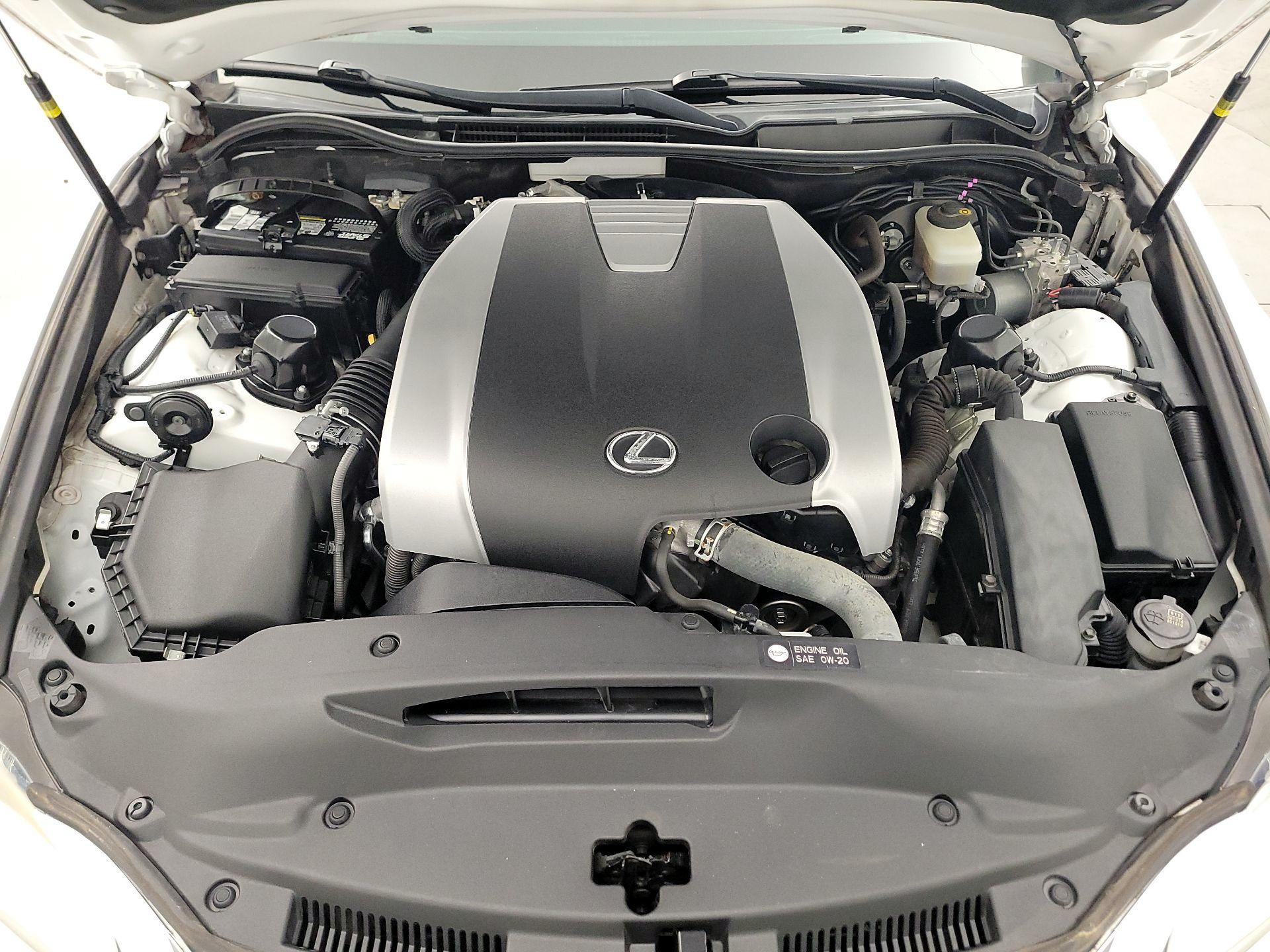 Thumbnail: 2014 Lexus IS - 18