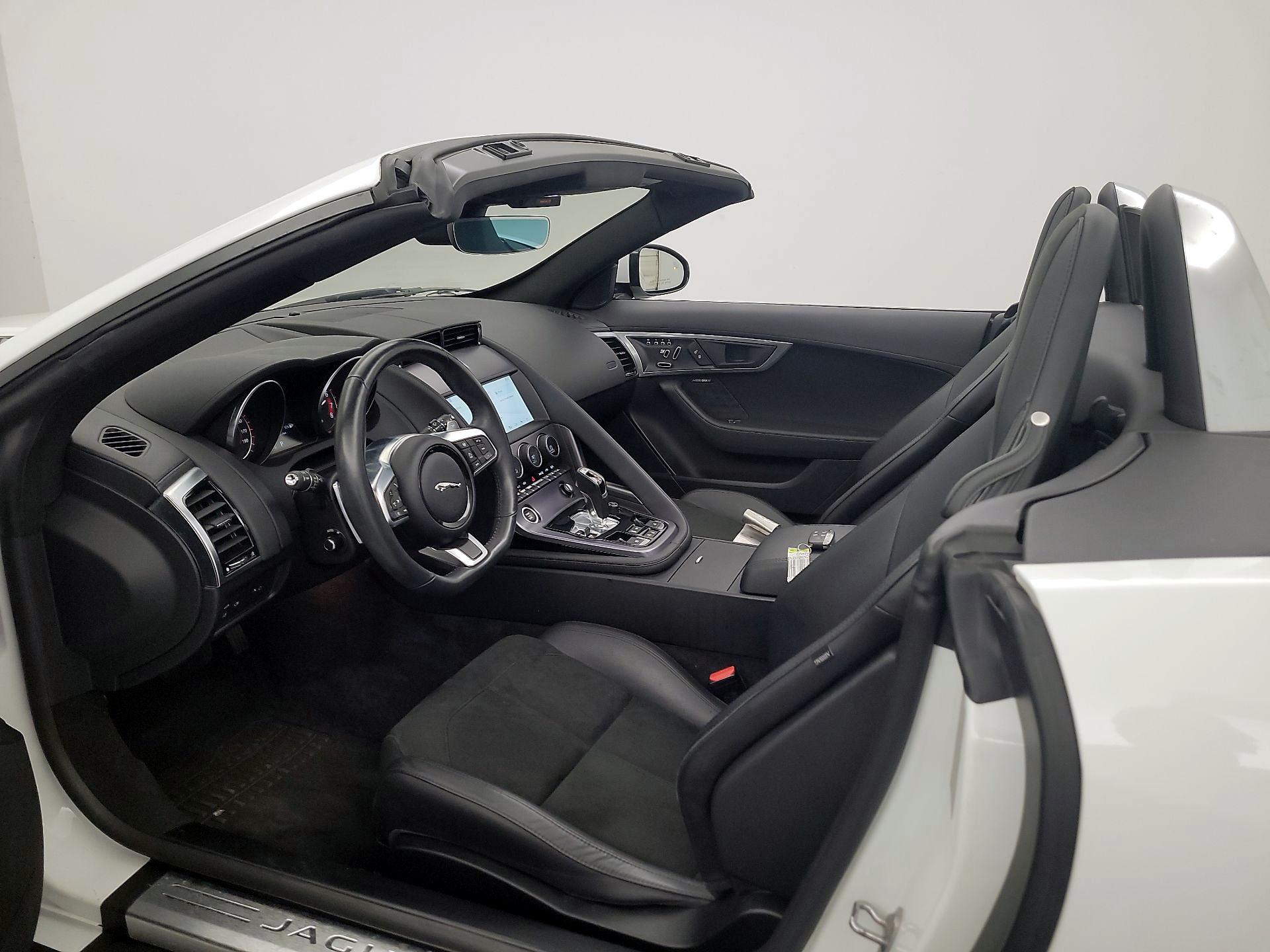 Thumbnail: 2019 Jaguar F-Type - 11