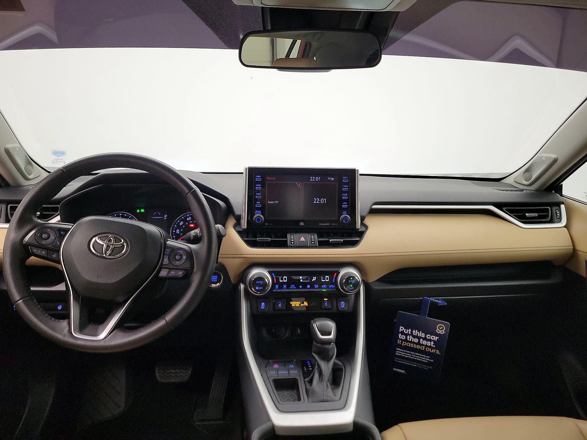 Thumbnail: 2021 Toyota RAV4 - 9