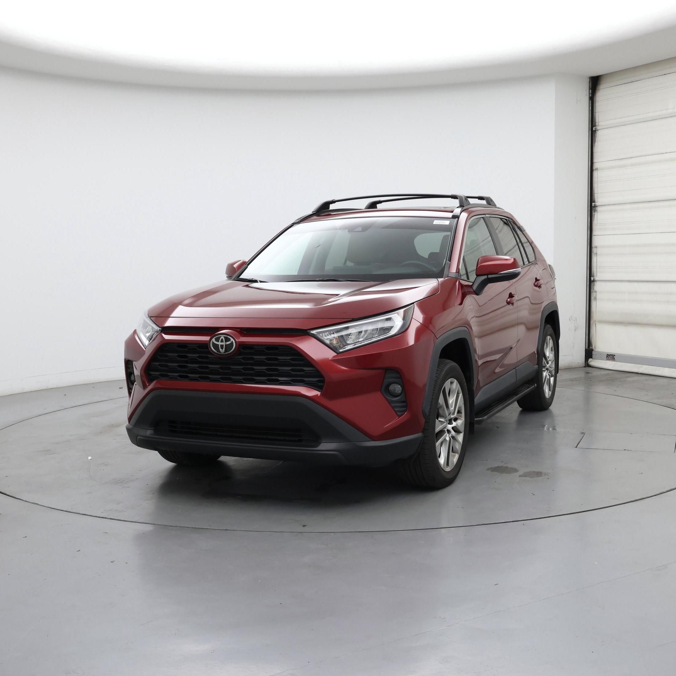 Thumbnail: 2021 Toyota RAV4 - 4