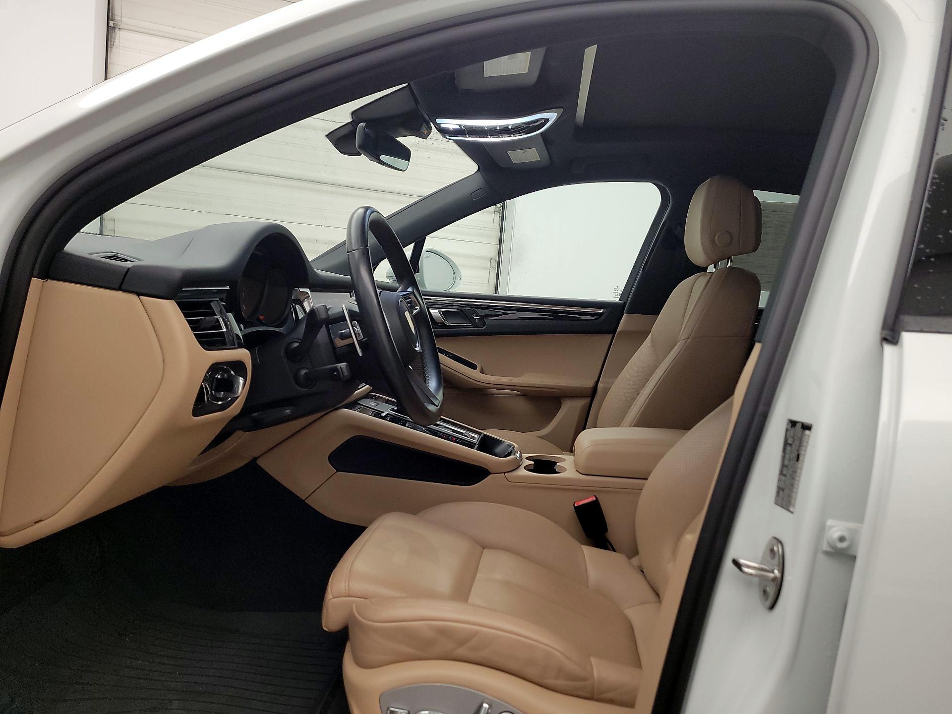 Thumbnail: 2024 Porsche Macan - 20