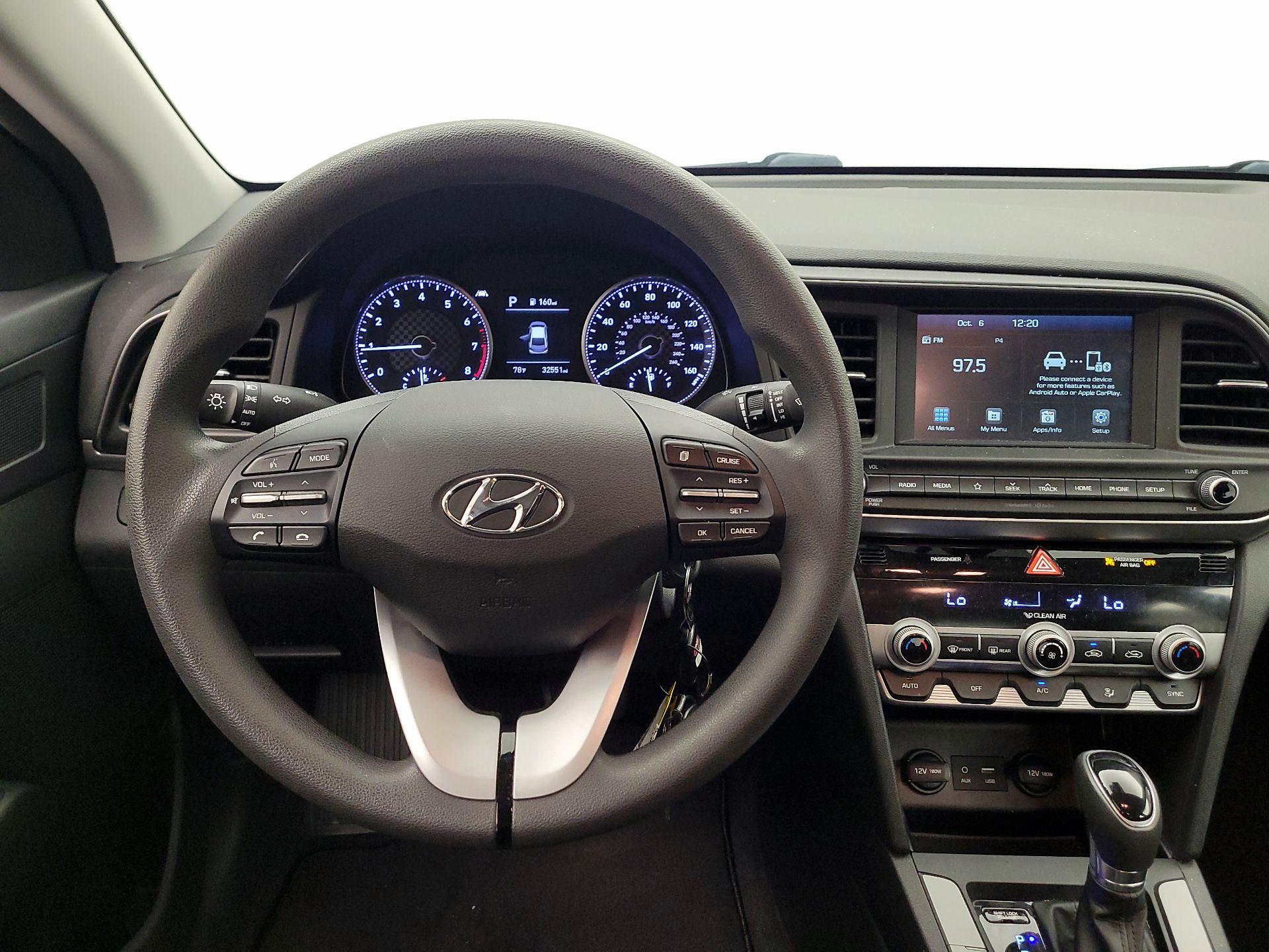 Thumbnail: 2020 Hyundai Elantra - 10