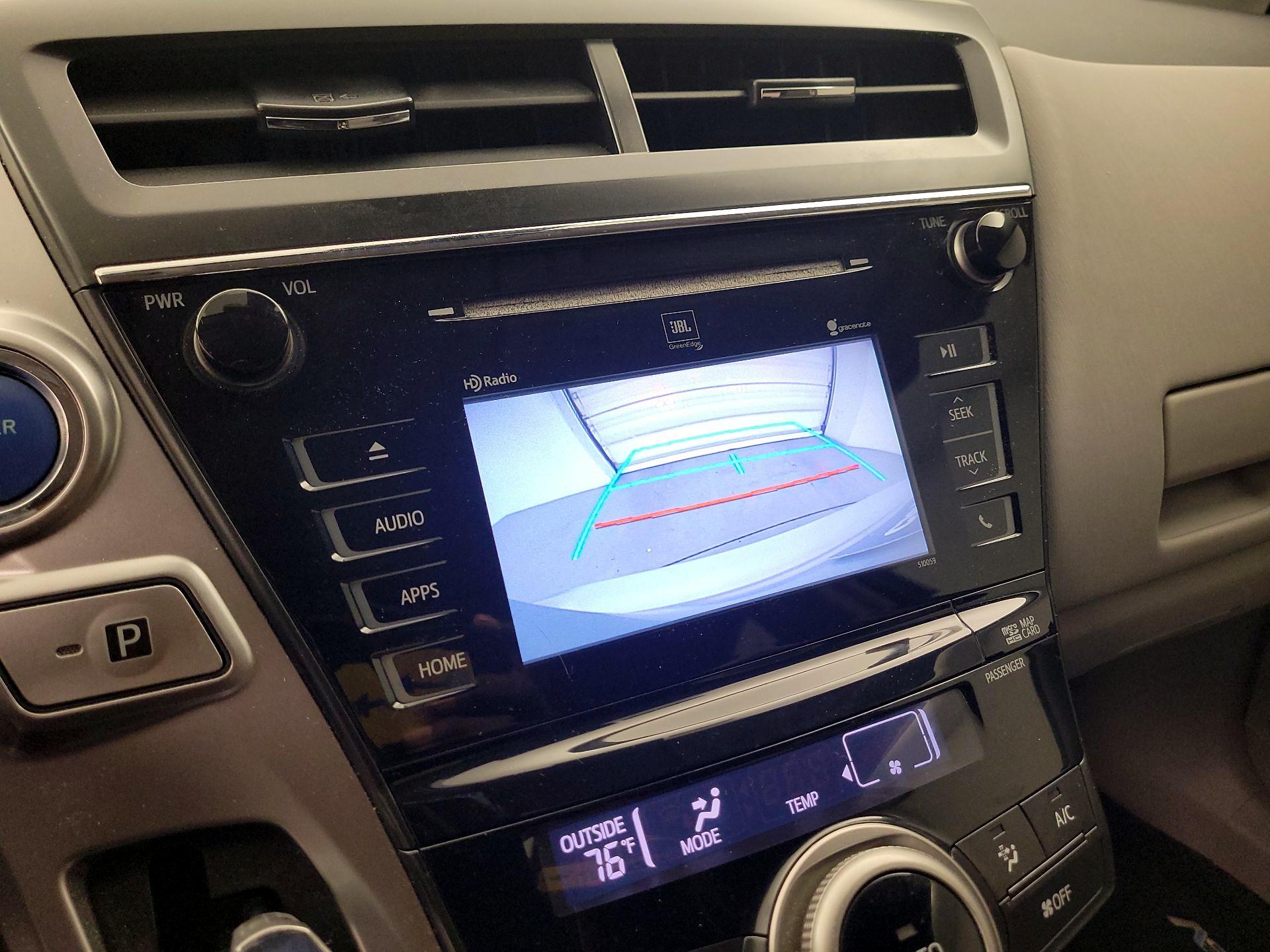 Thumbnail: 2015 Toyota Prius v - 14