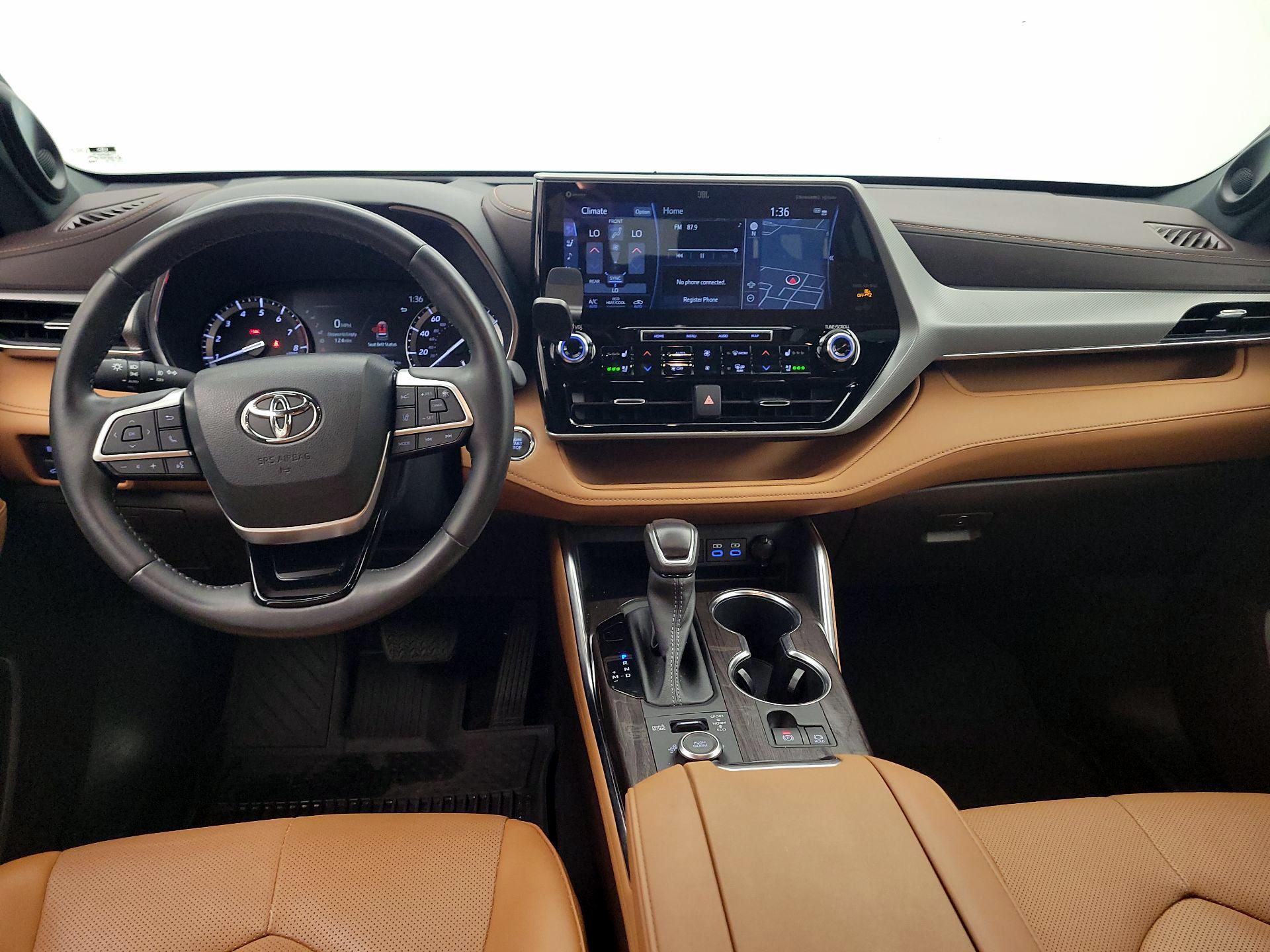 Thumbnail: 2022 Toyota Highlander - 9