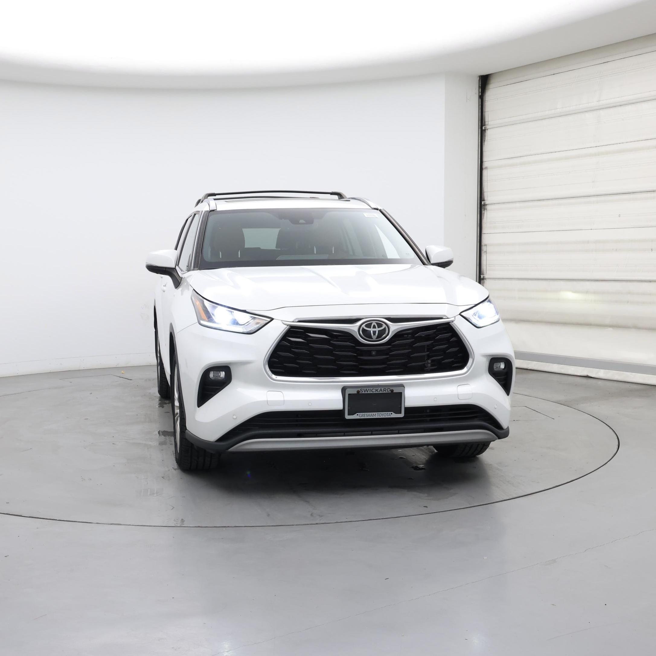Thumbnail: 2022 Toyota Highlander - 5