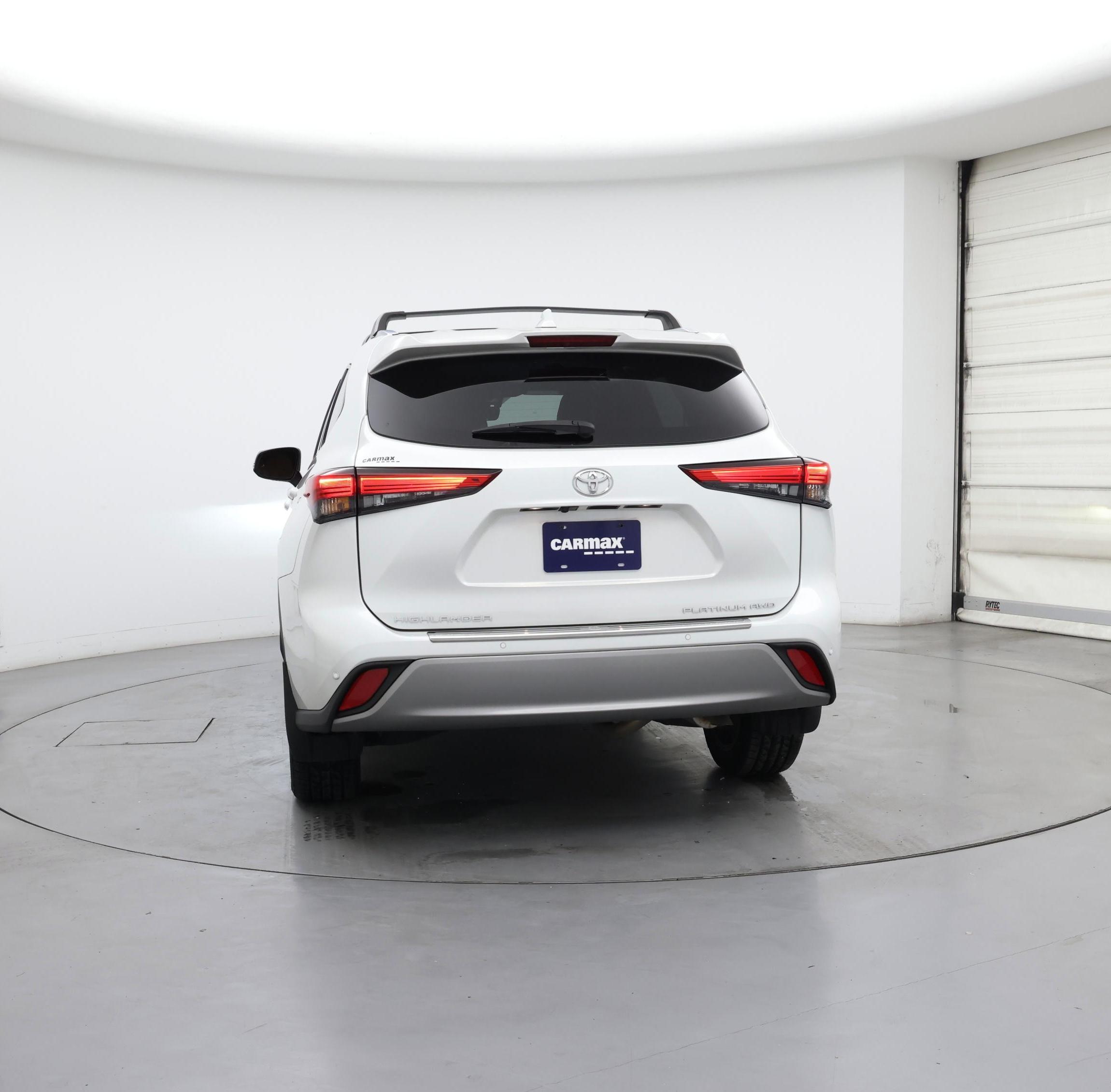 Thumbnail: 2022 Toyota Highlander - 6