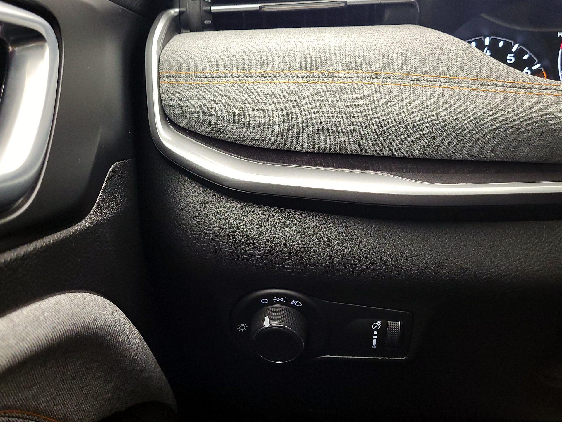 Thumbnail: 2022 Jeep Compass - 13