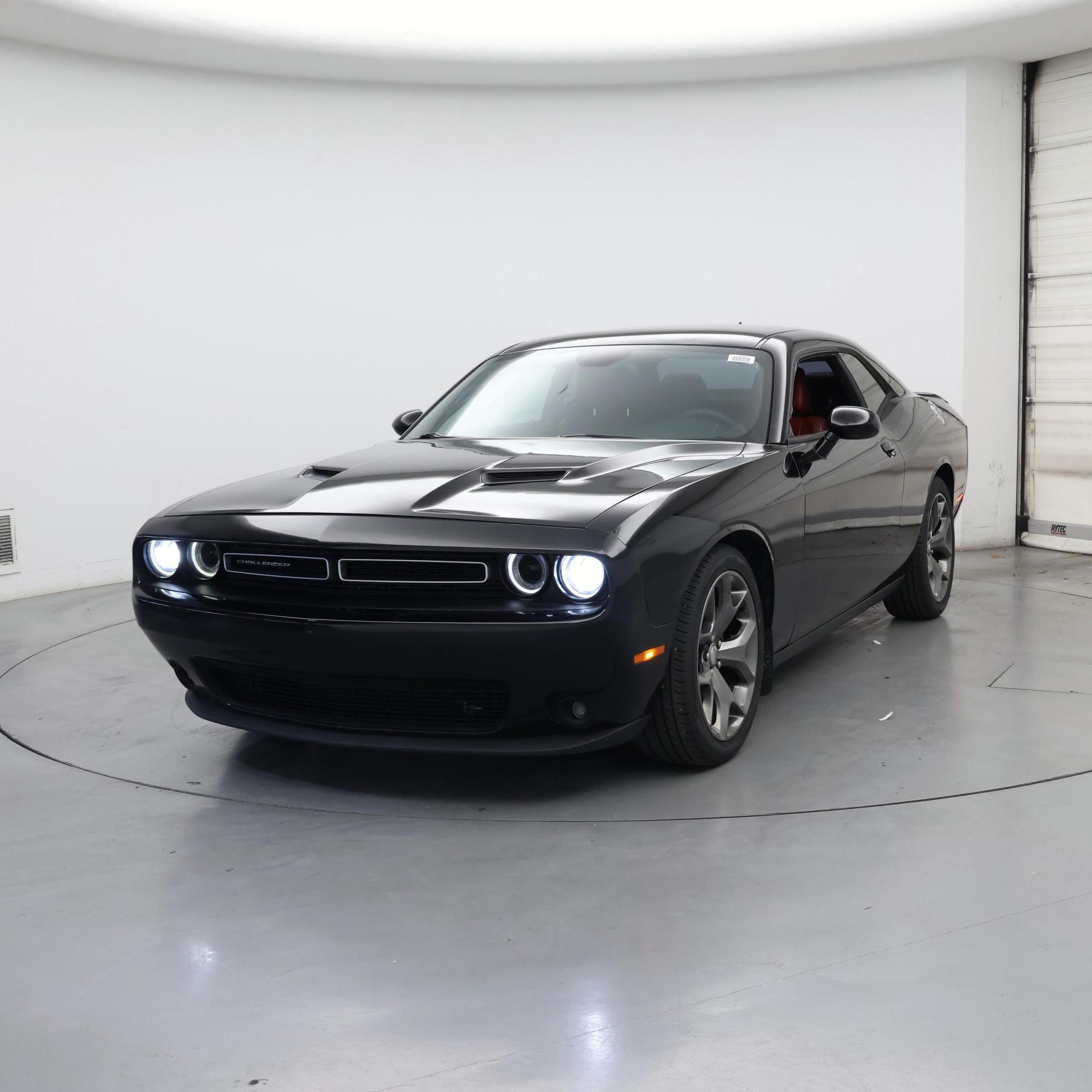 Thumbnail: 2015 Dodge Challenger - 4