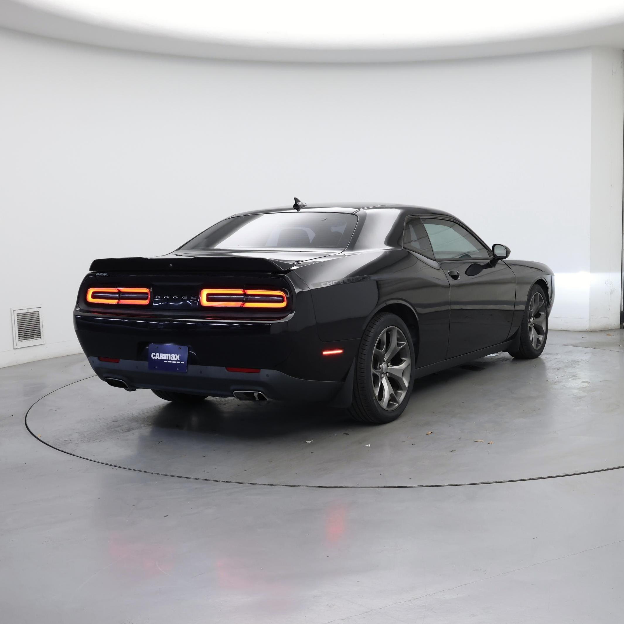 Thumbnail: 2015 Dodge Challenger - 8