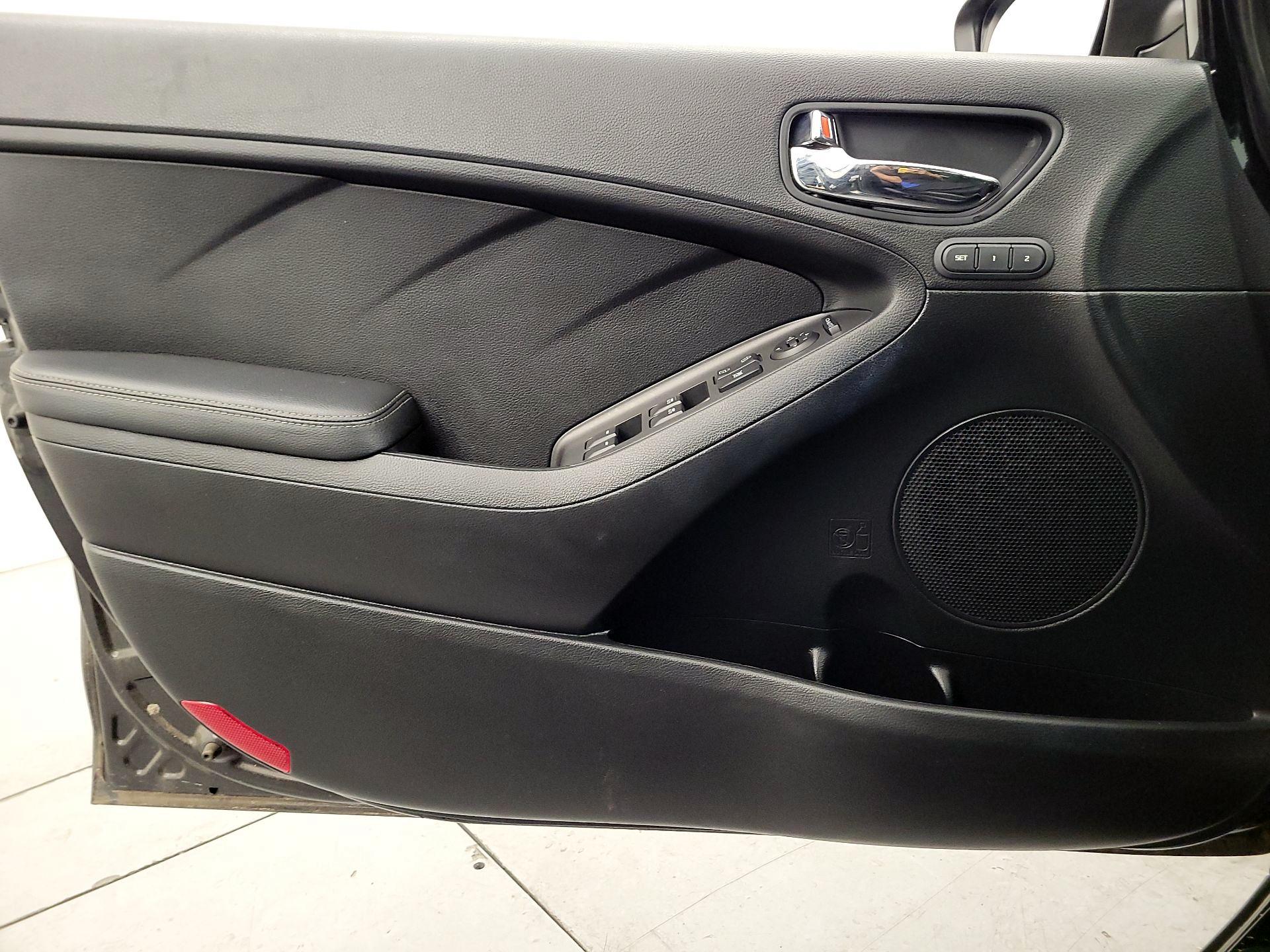 Thumbnail: 2014 Kia Forte - 12