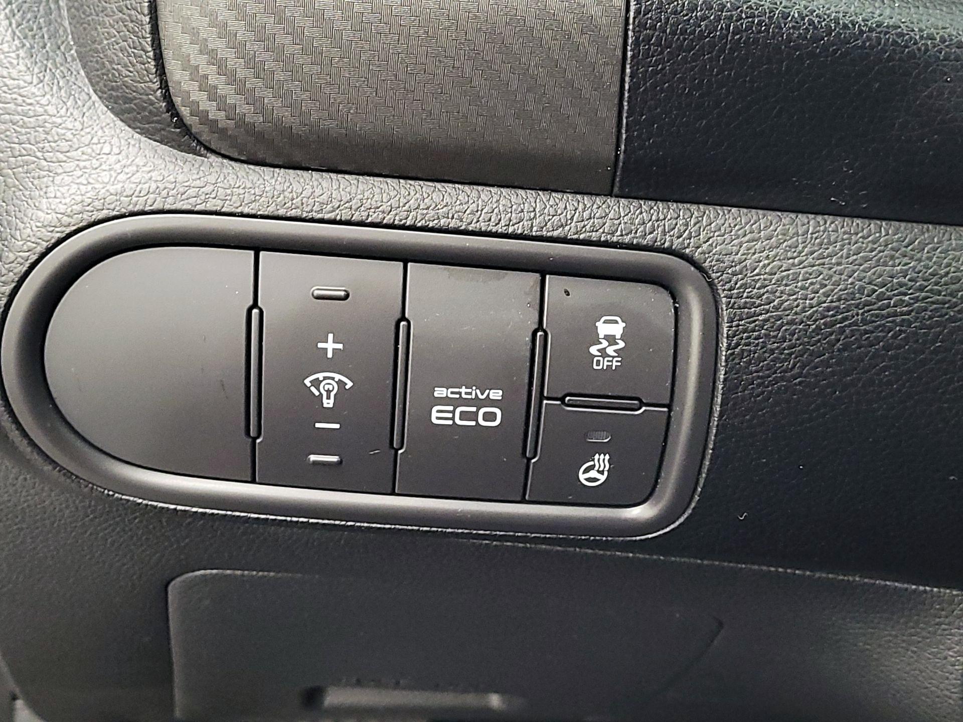 Thumbnail: 2014 Kia Forte - 13