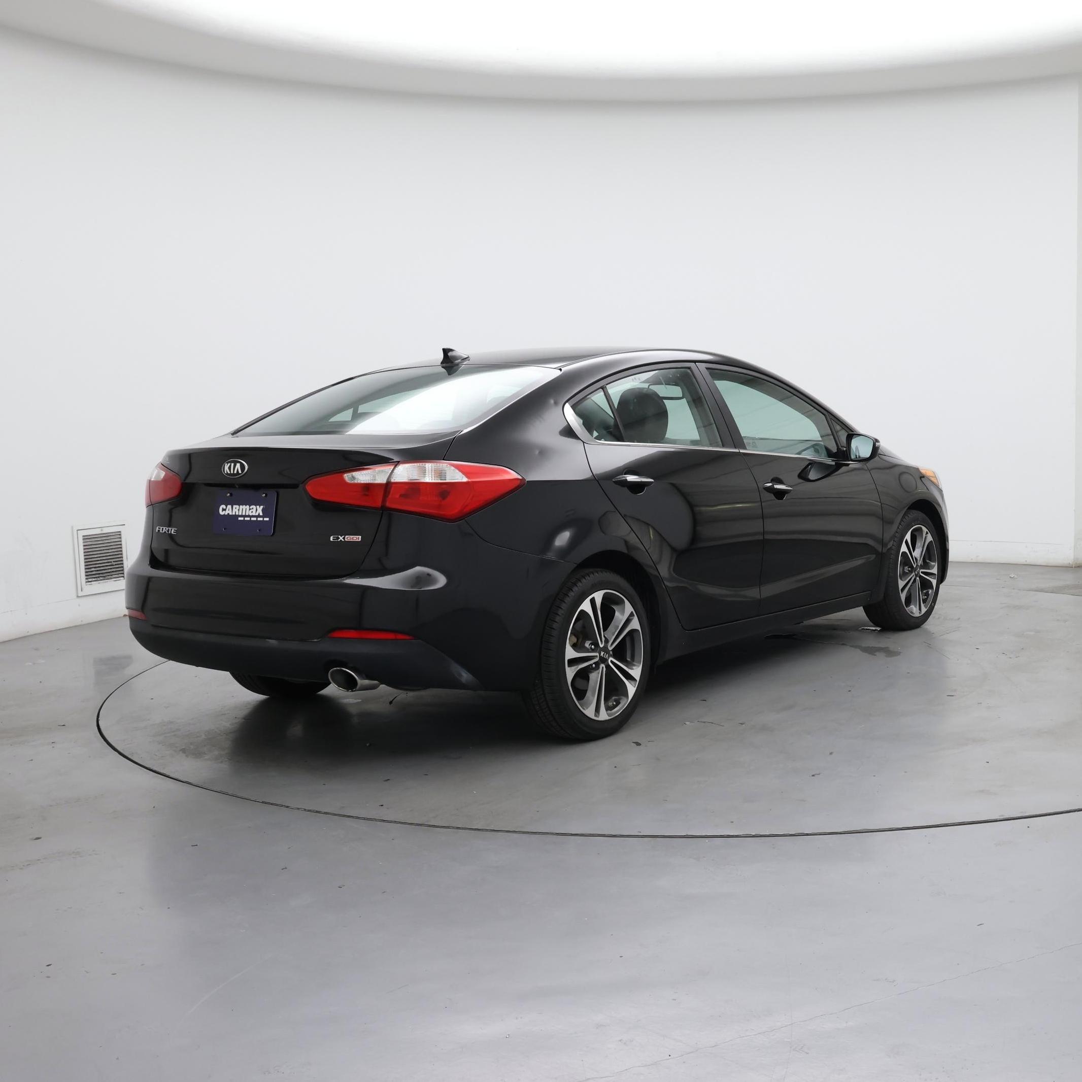 Thumbnail: 2014 Kia Forte - 8