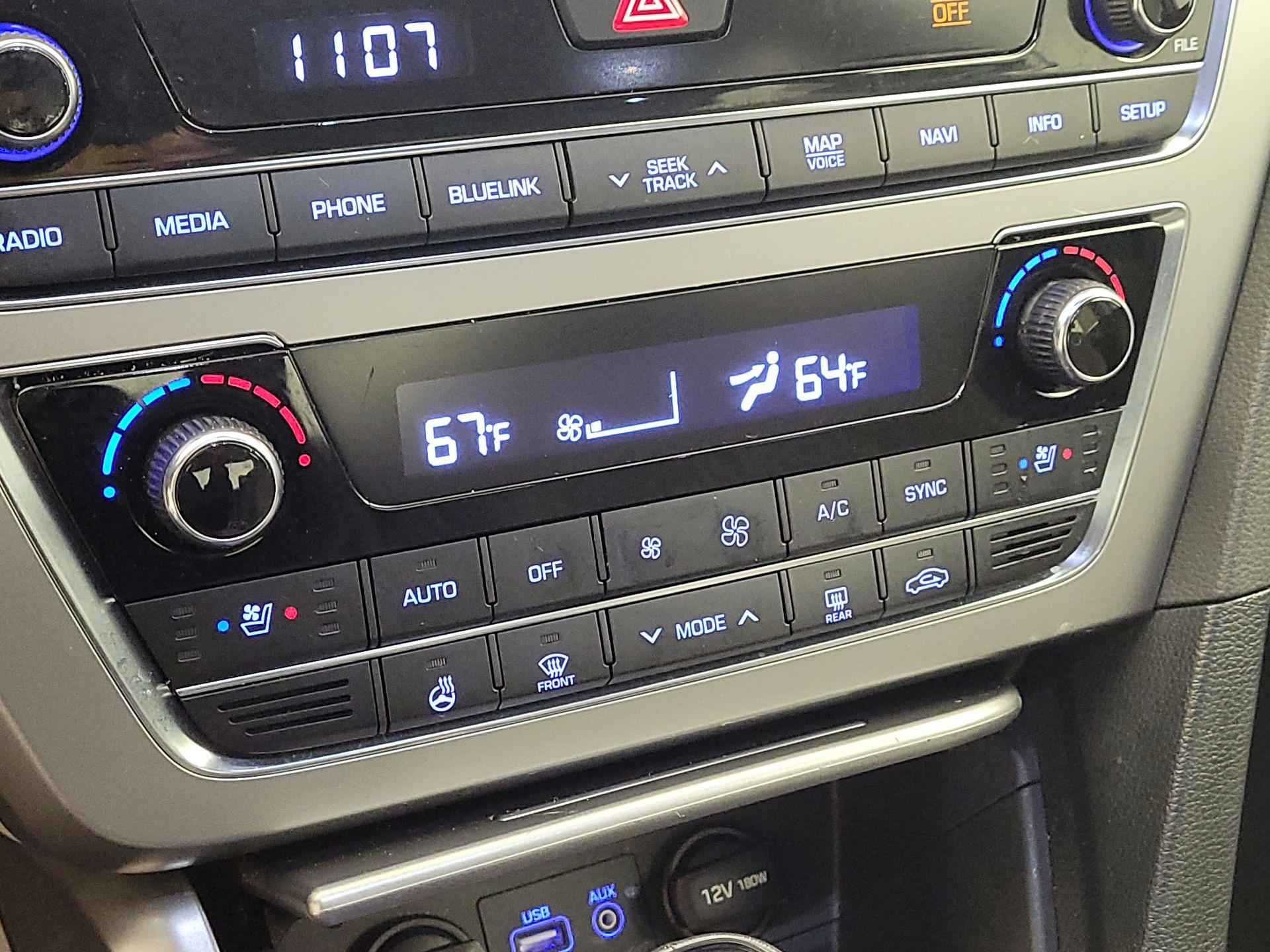 Thumbnail: 2016 Hyundai Sonata - 16