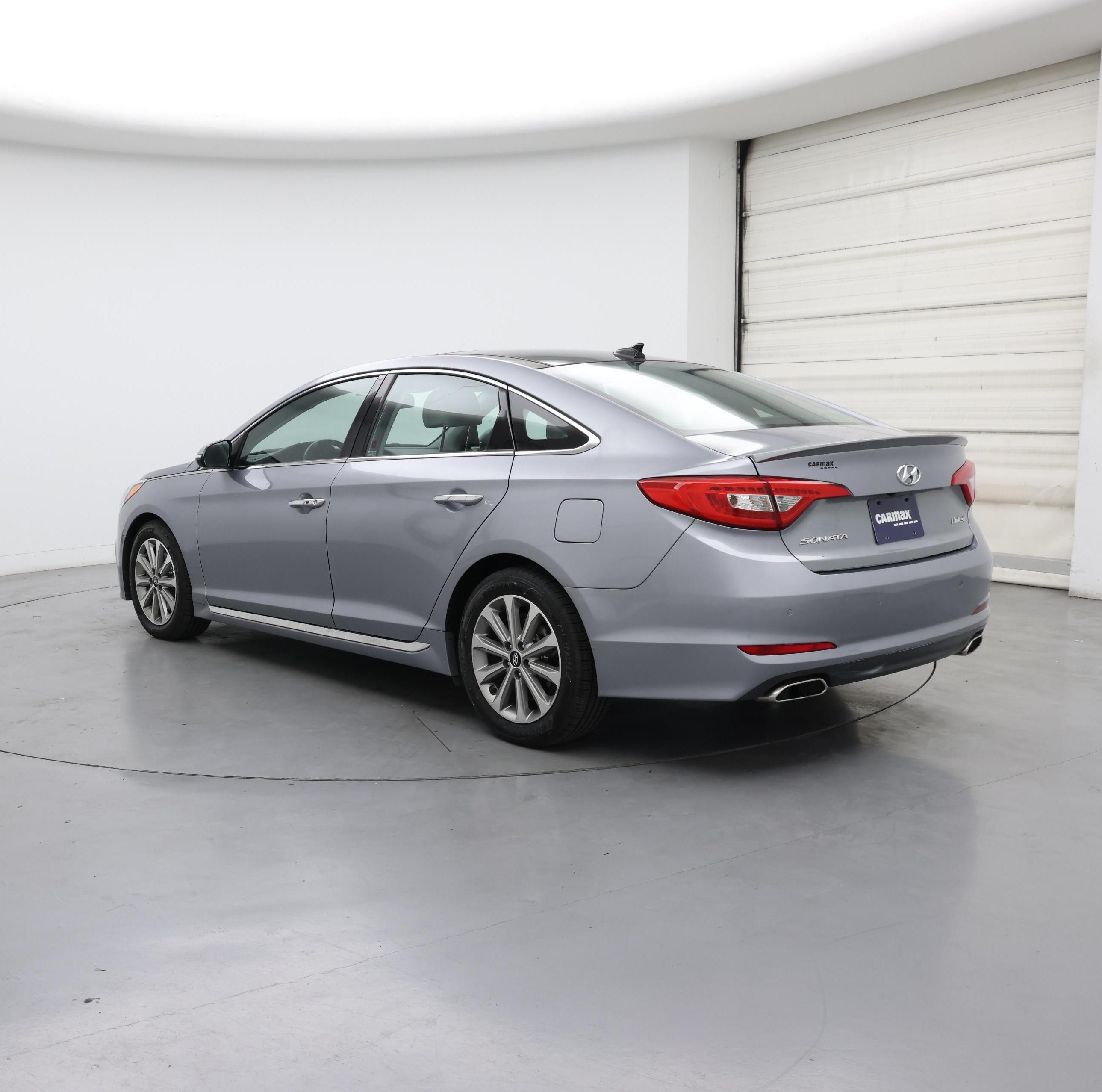 Thumbnail: 2016 Hyundai Sonata - 2