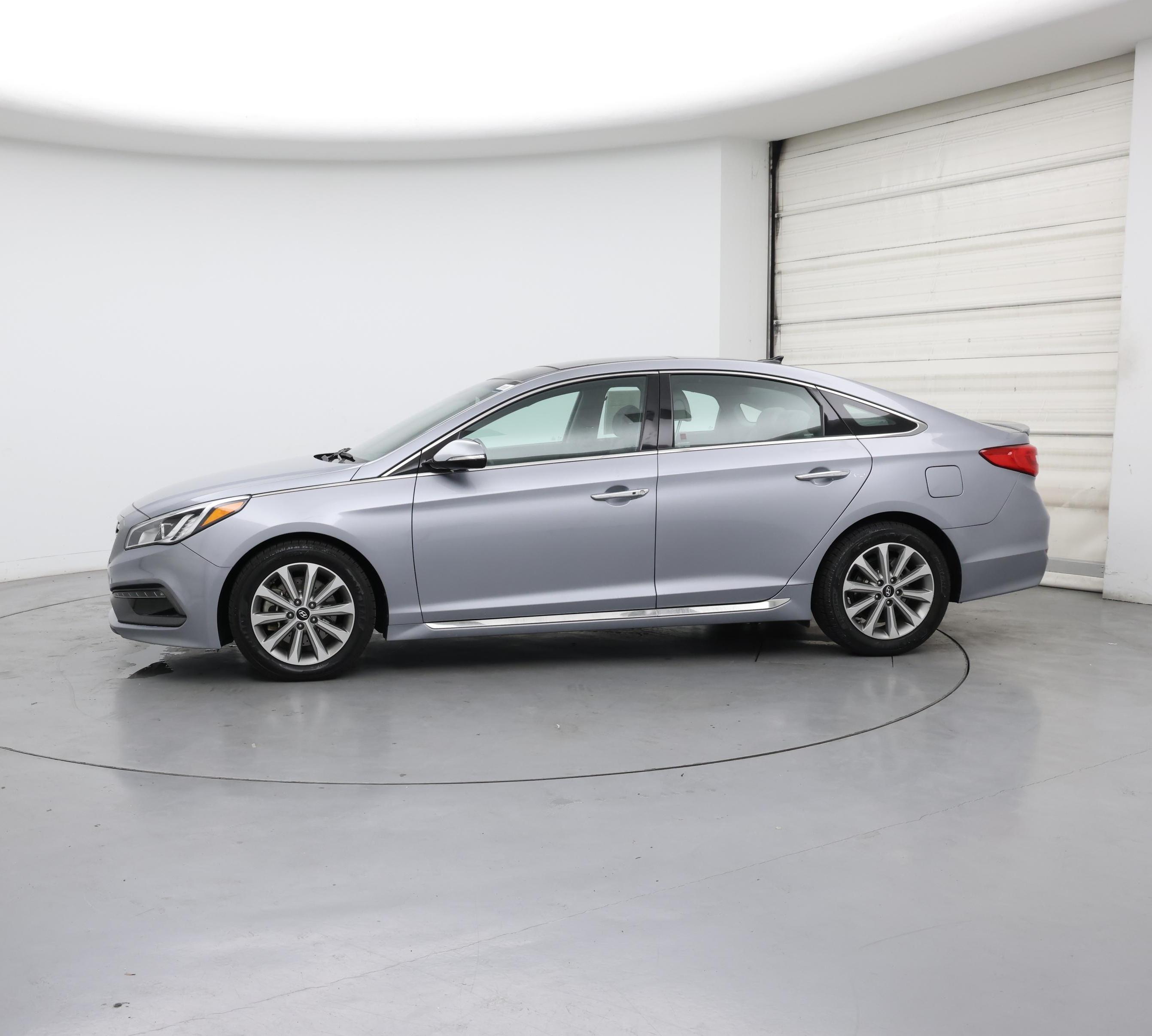 Thumbnail: 2016 Hyundai Sonata - 3