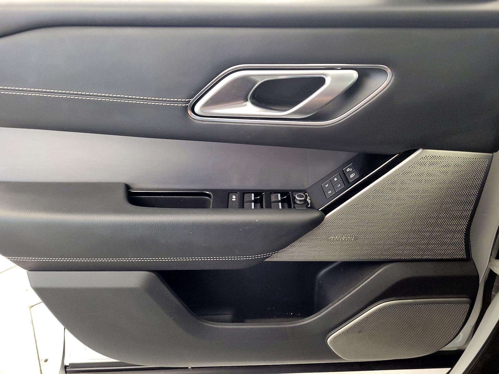 Thumbnail: 2019 Land Rover Range Rover Velar - 12