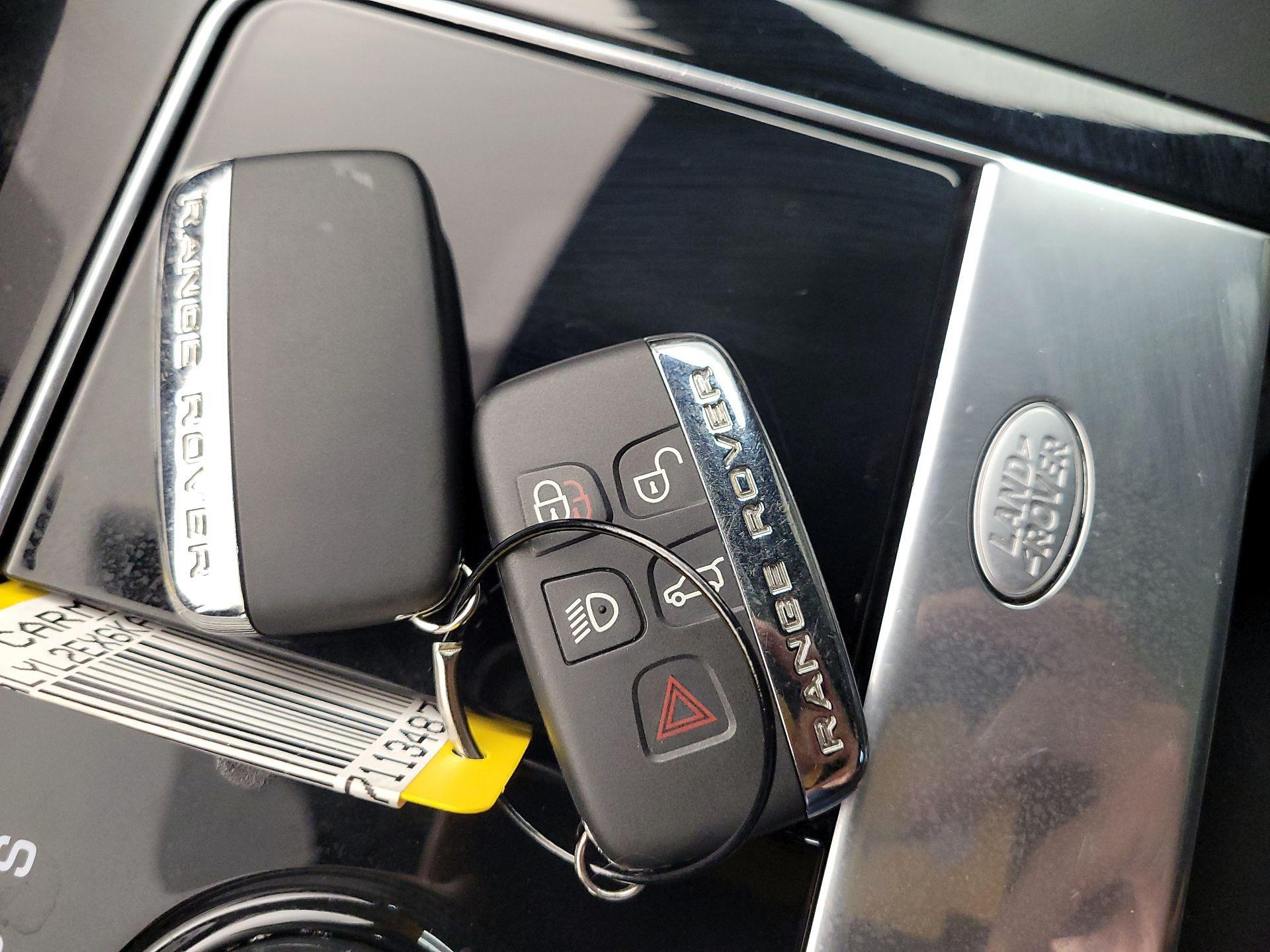 Thumbnail: 2019 Land Rover Range Rover Velar - 18