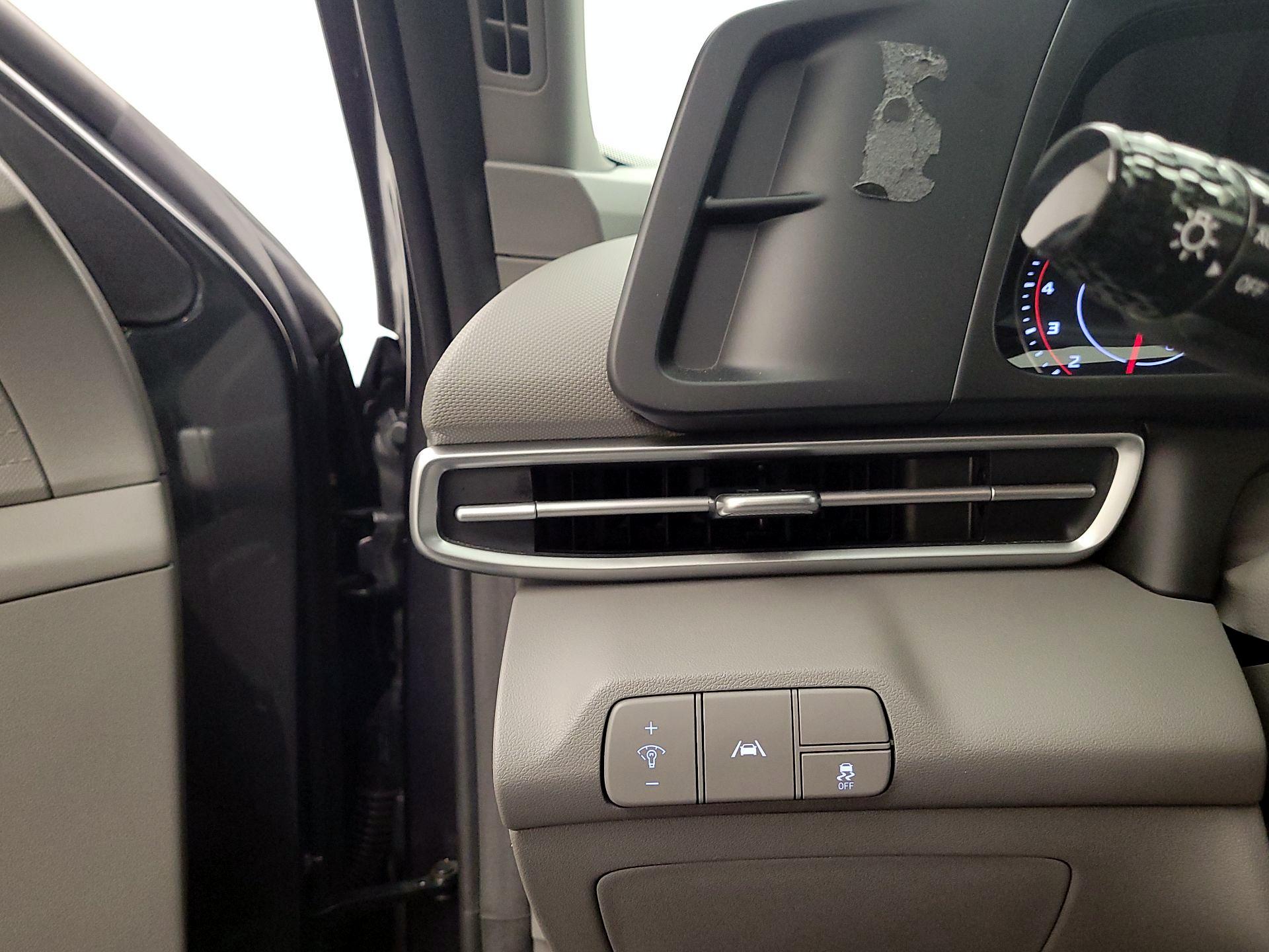 Thumbnail: 2022 Hyundai Elantra - 13