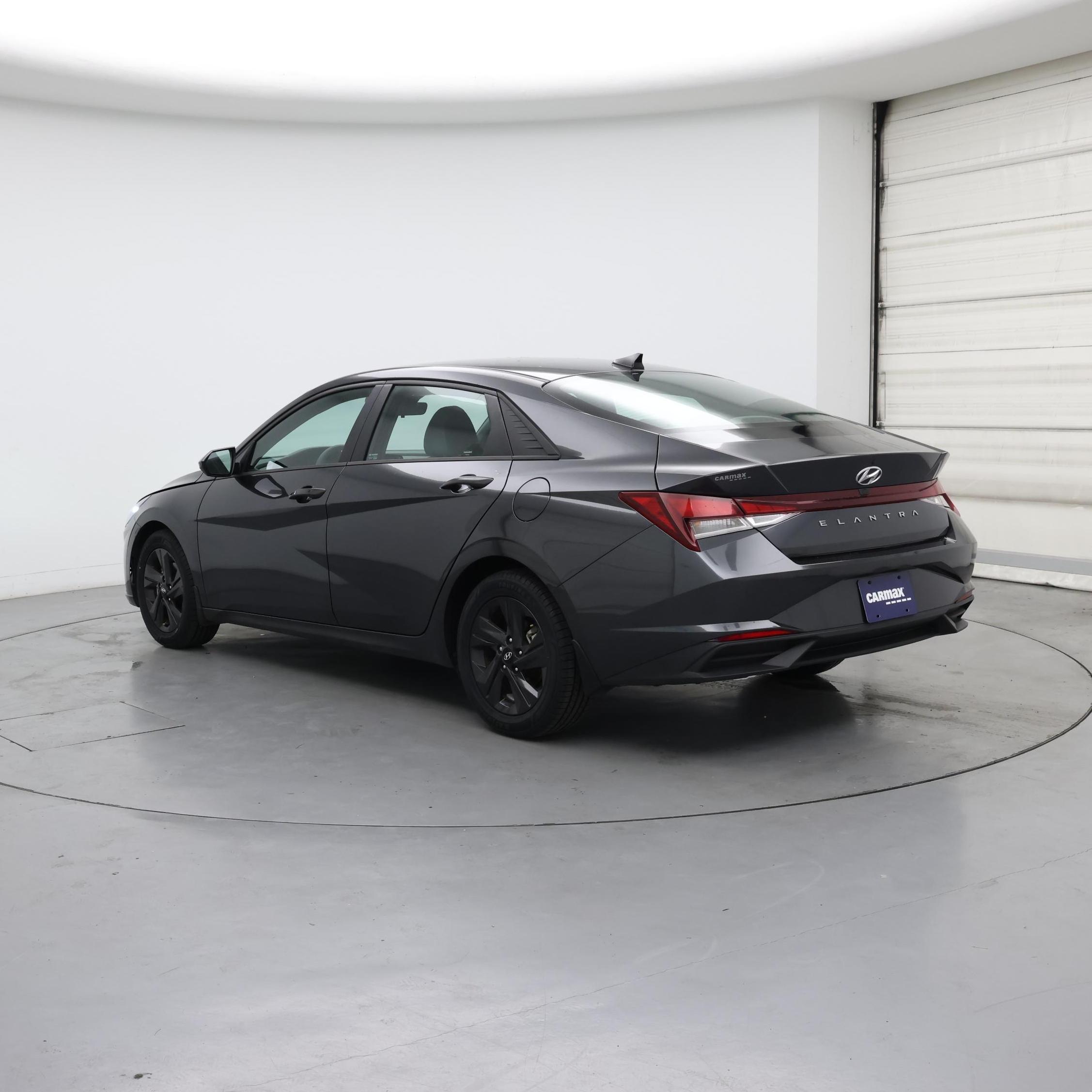 Thumbnail: 2022 Hyundai Elantra - 2