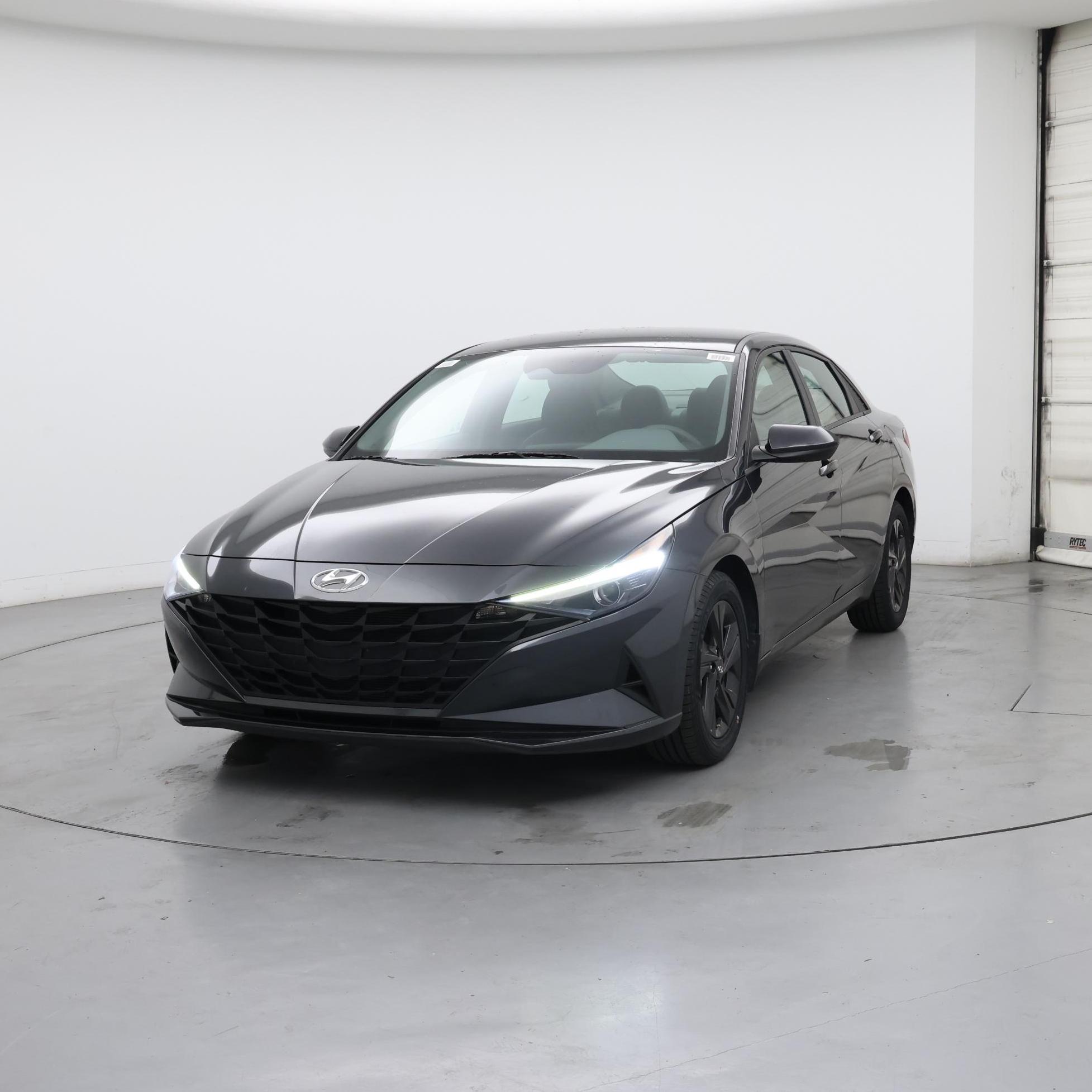 Thumbnail: 2022 Hyundai Elantra - 4