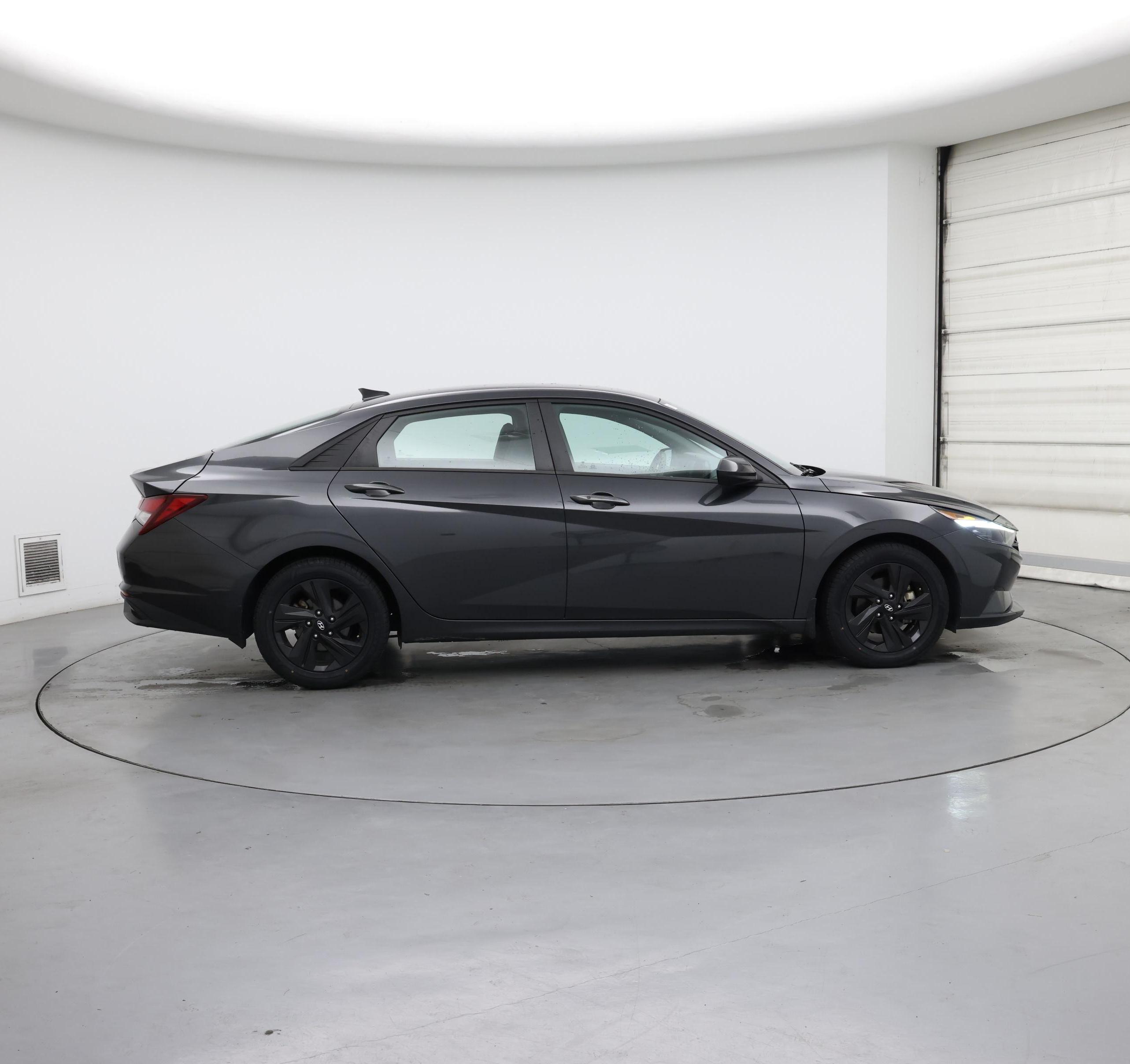 Thumbnail: 2022 Hyundai Elantra - 7