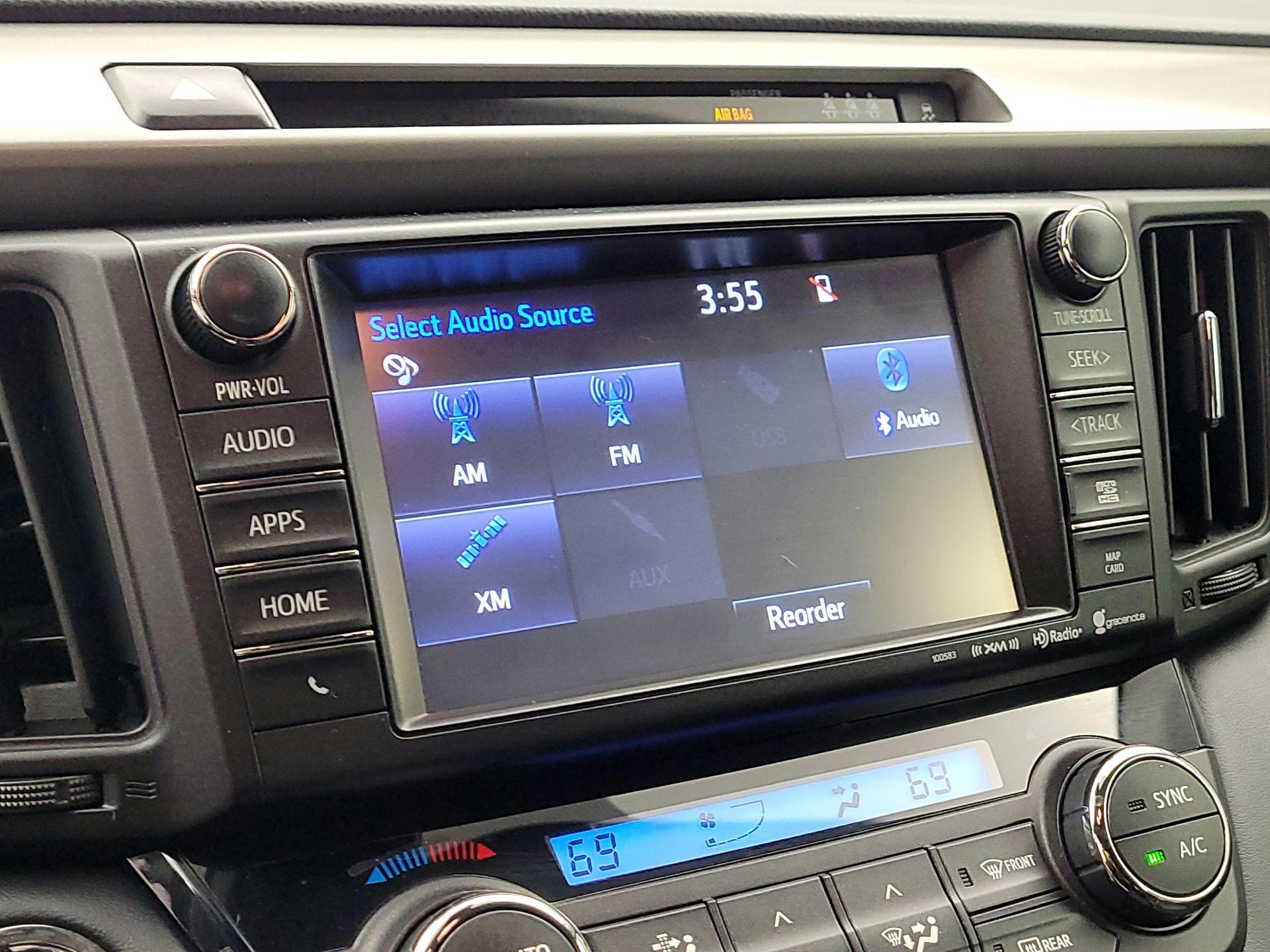 Thumbnail: 2018 Toyota RAV4 - 15