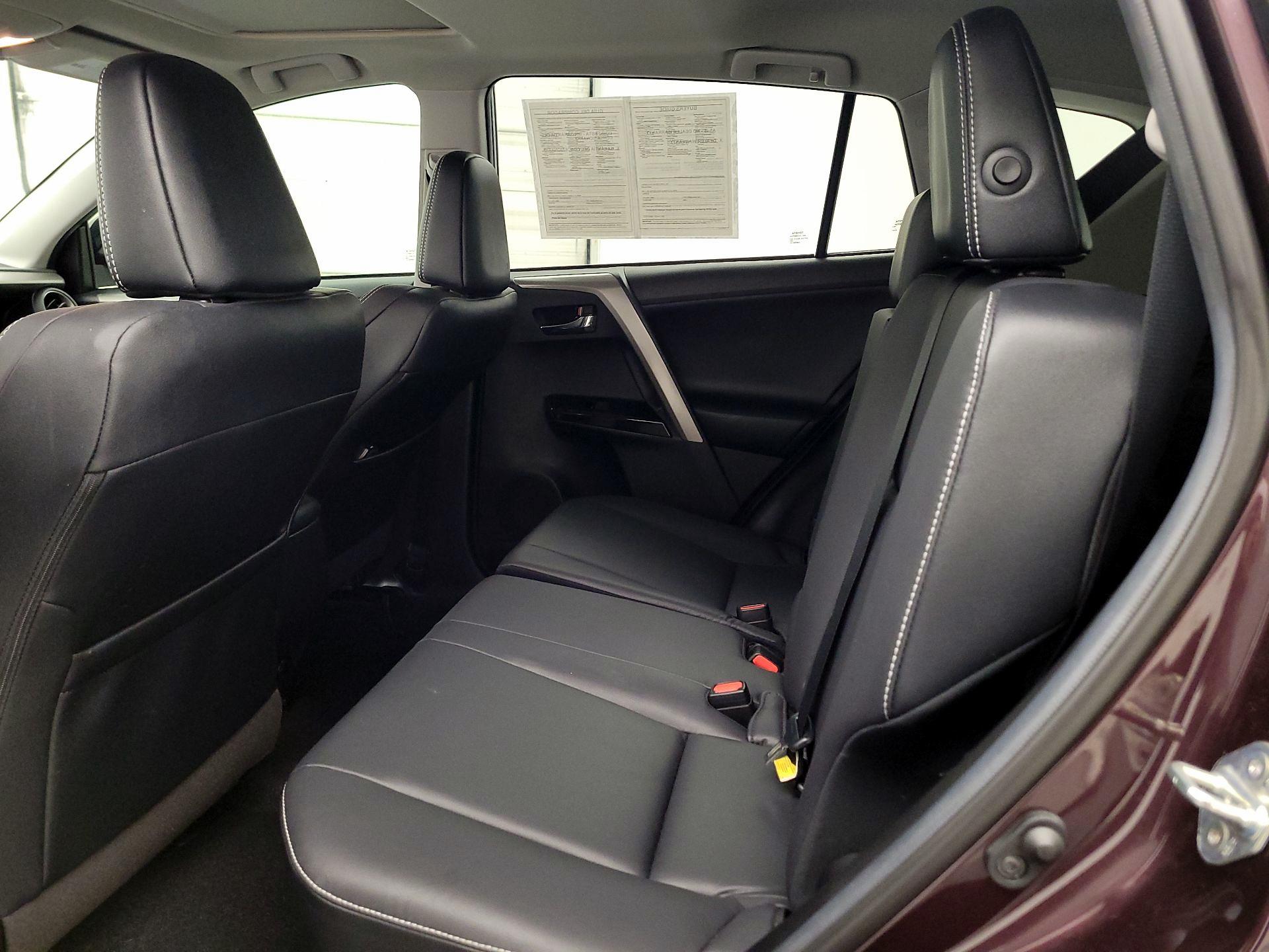 Thumbnail: 2018 Toyota RAV4 - 19