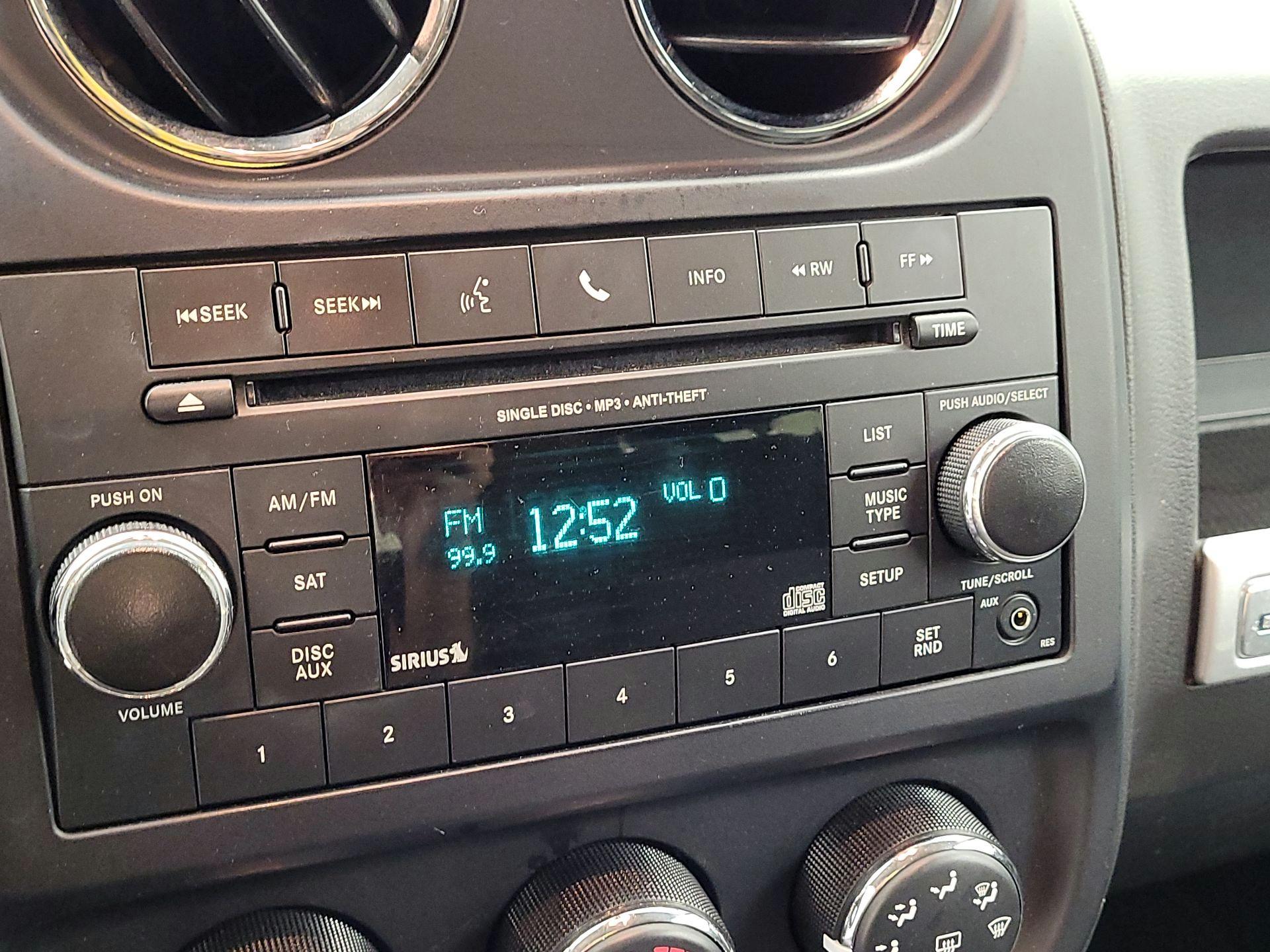 Thumbnail: 2016 Jeep Compass - 13