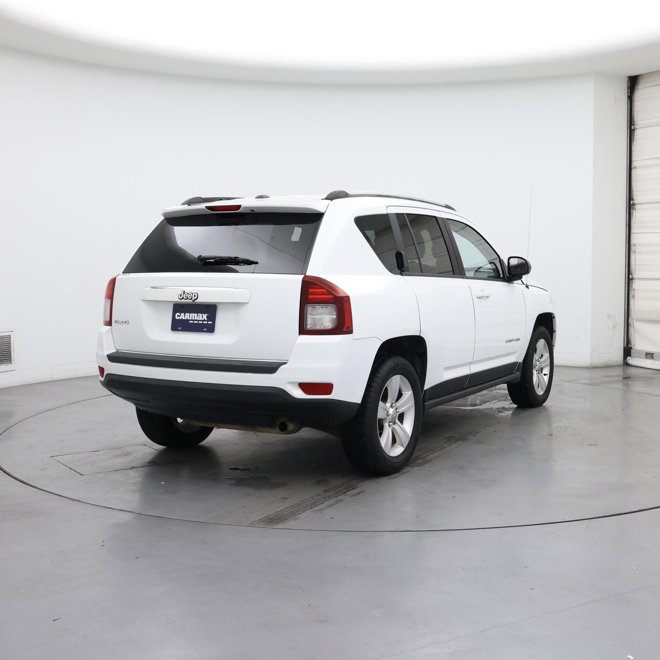 Thumbnail: 2016 Jeep Compass - 8