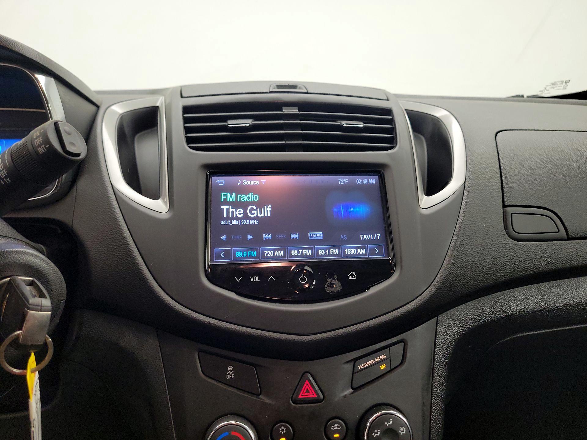 Thumbnail: 2016 Chevrolet Trax - 14